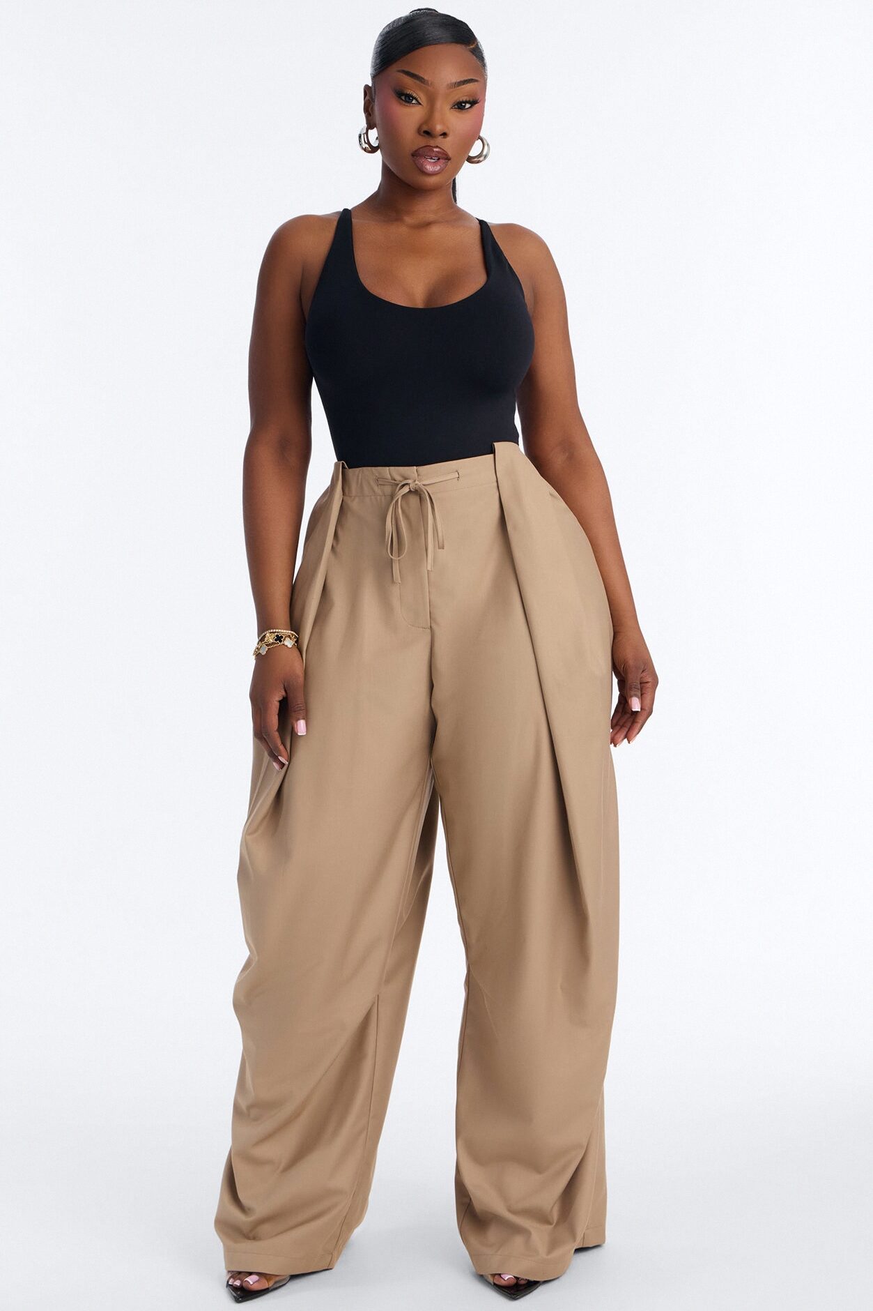 Chloe Wide Leg Stacked Pleated Trouser - Khaki
