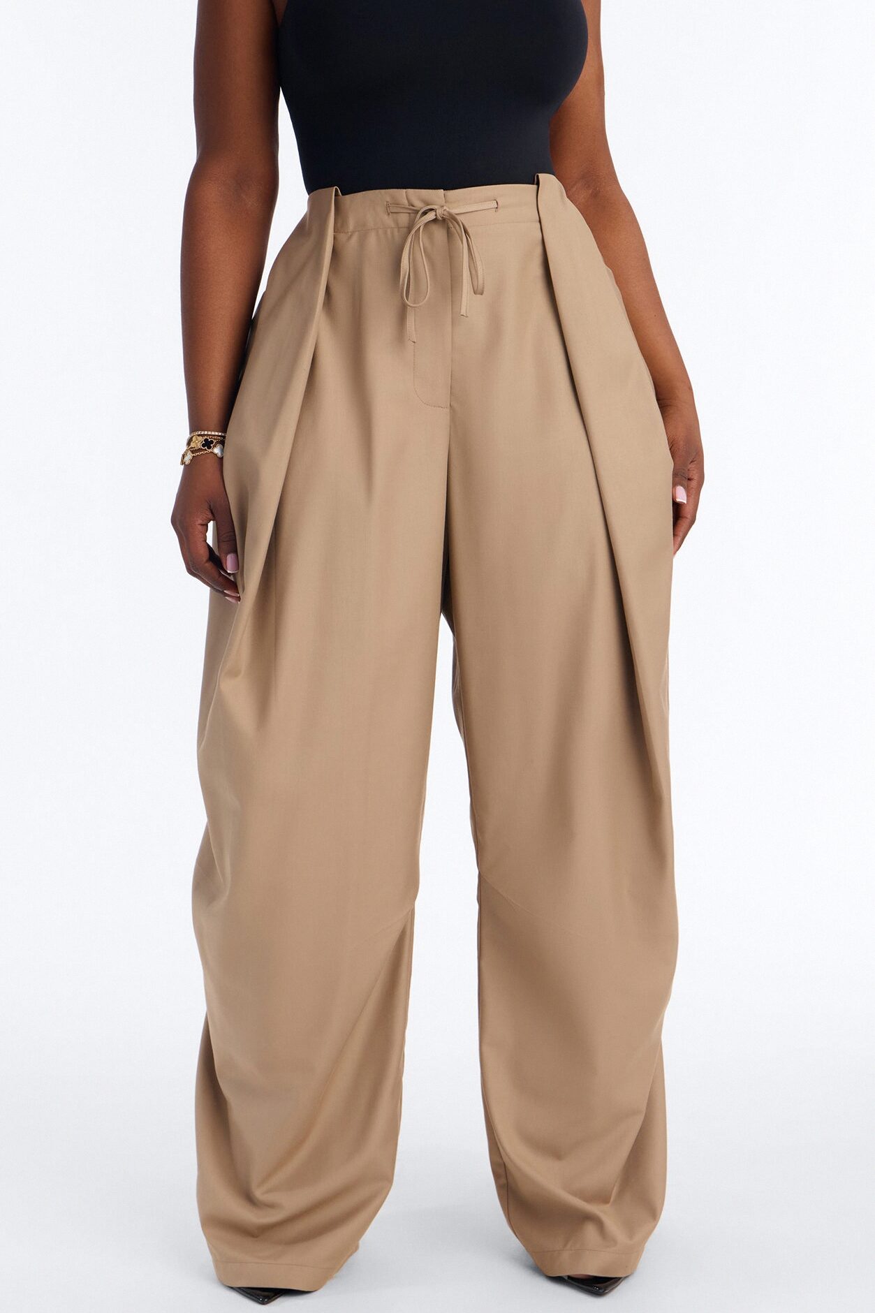 Chloe Wide Leg Stacked Pleated Trouser - Khaki