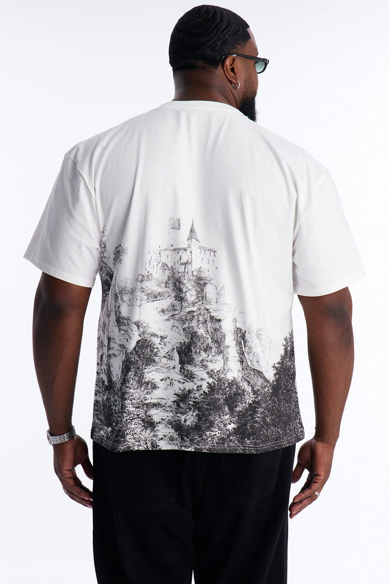 Hero's Expedition Oversized Short Sleeve Tee - White