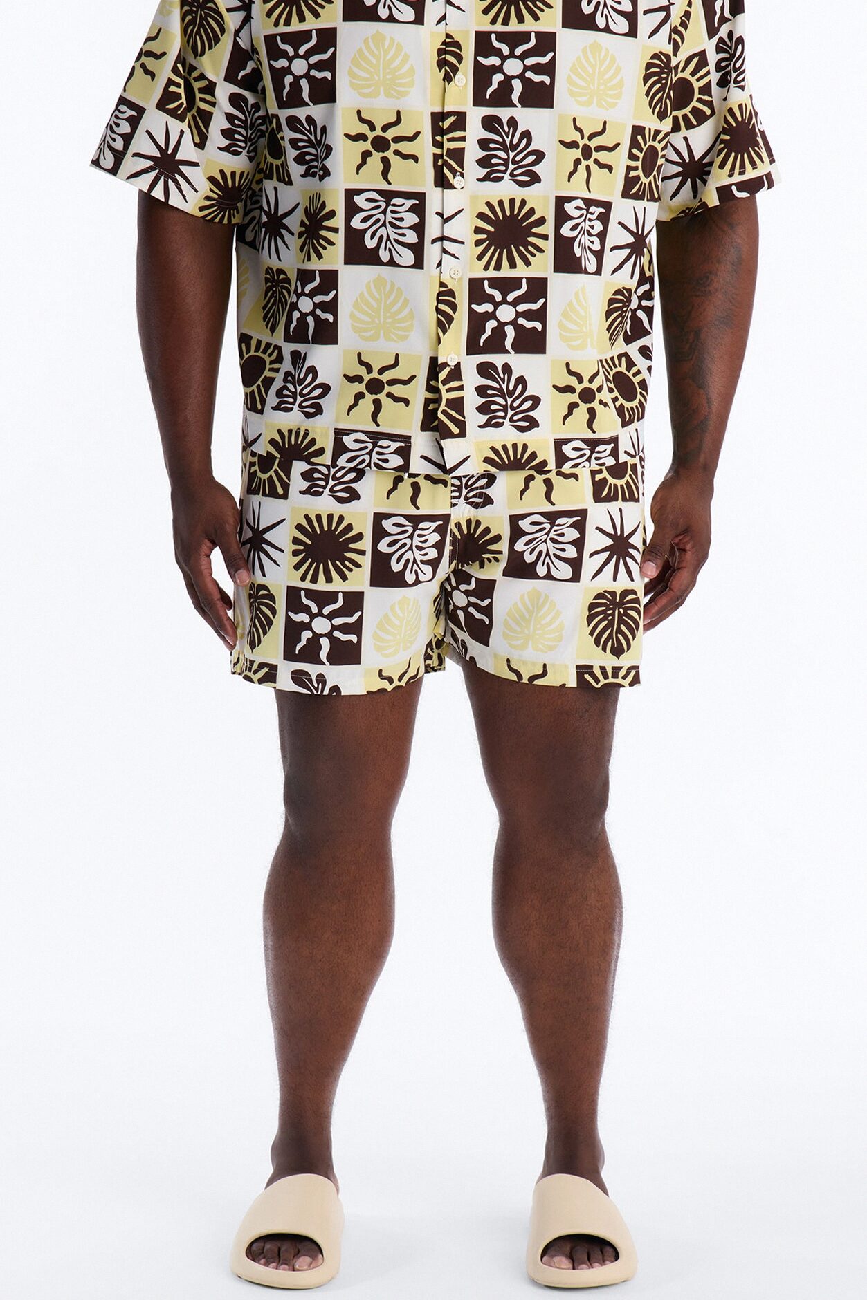 Solar Foliage Checkered Swim Trunk 4″ - Brown