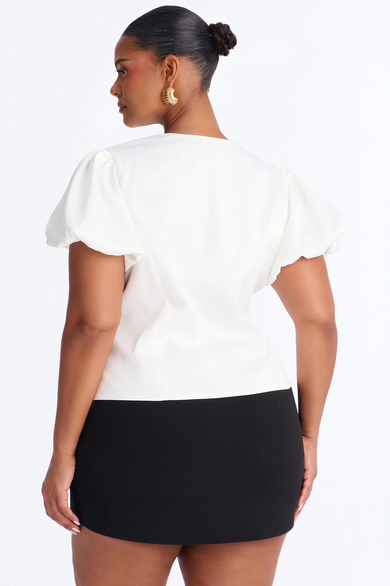 High Class Habits Bubble Satin Top - Ivory