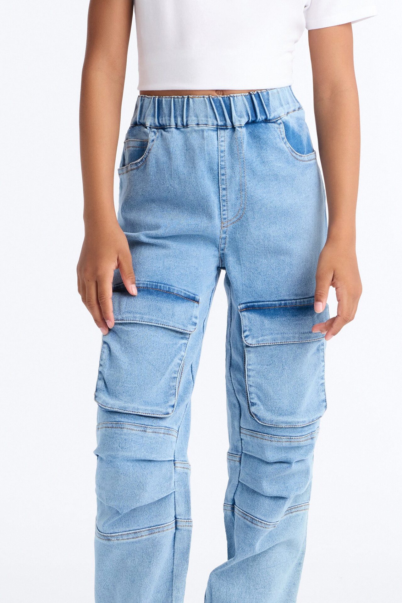 Mini Into It Cargo Denim Jogger - Light Wash