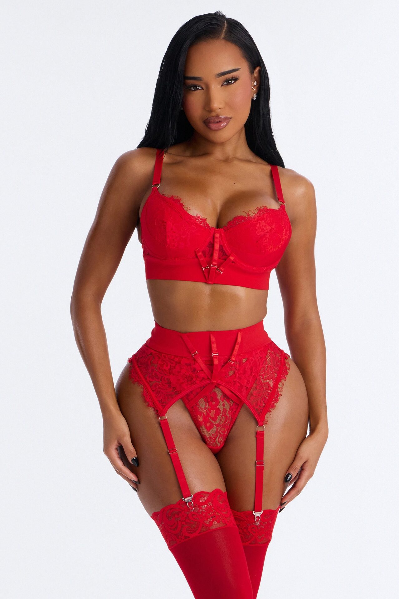 Nari Lace 3 Piece Bra And Panty Garter Set - Red