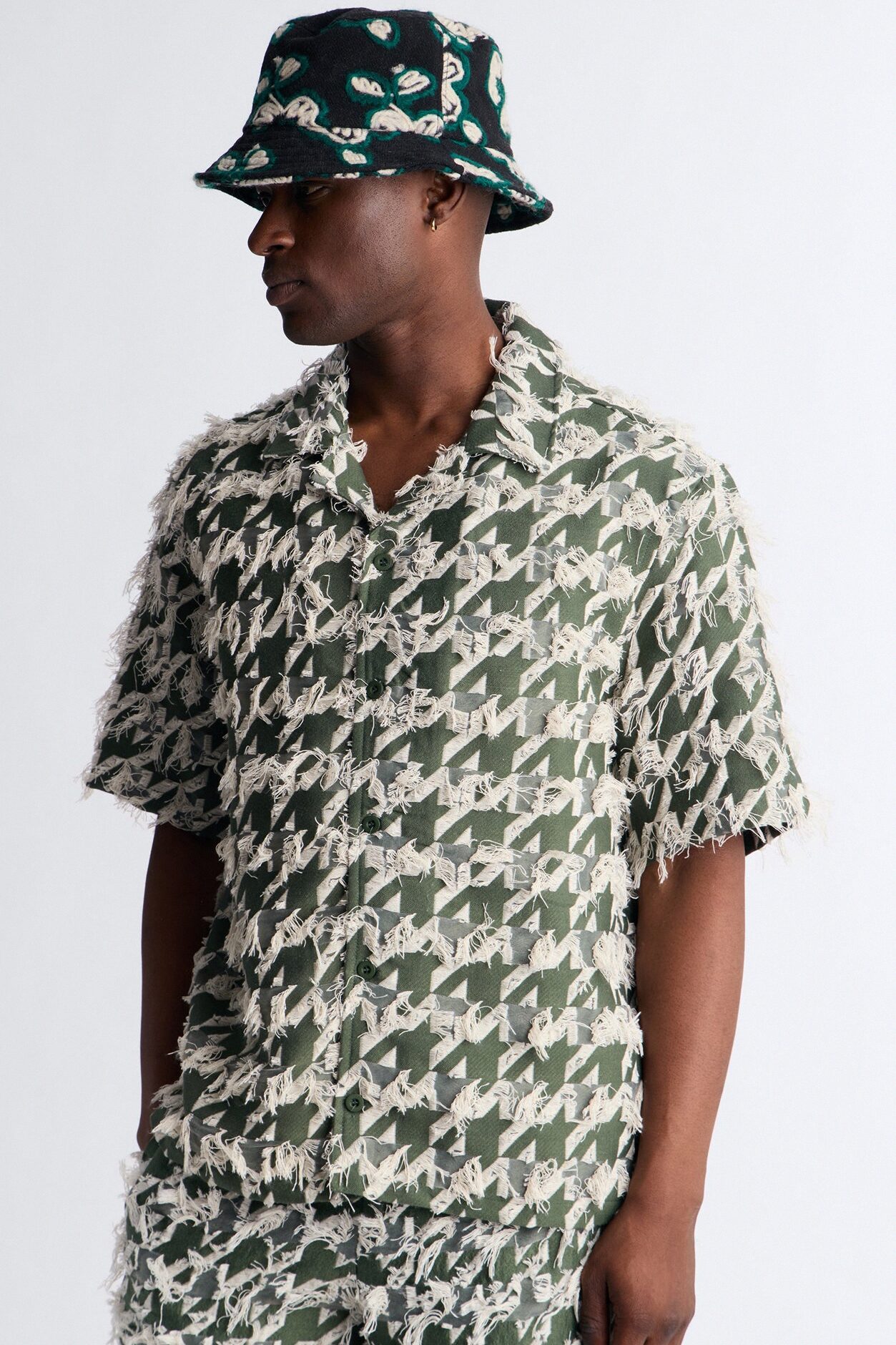 Relaxed Houndstooth Nomad Cuban Collar Button Up Shirt - Green