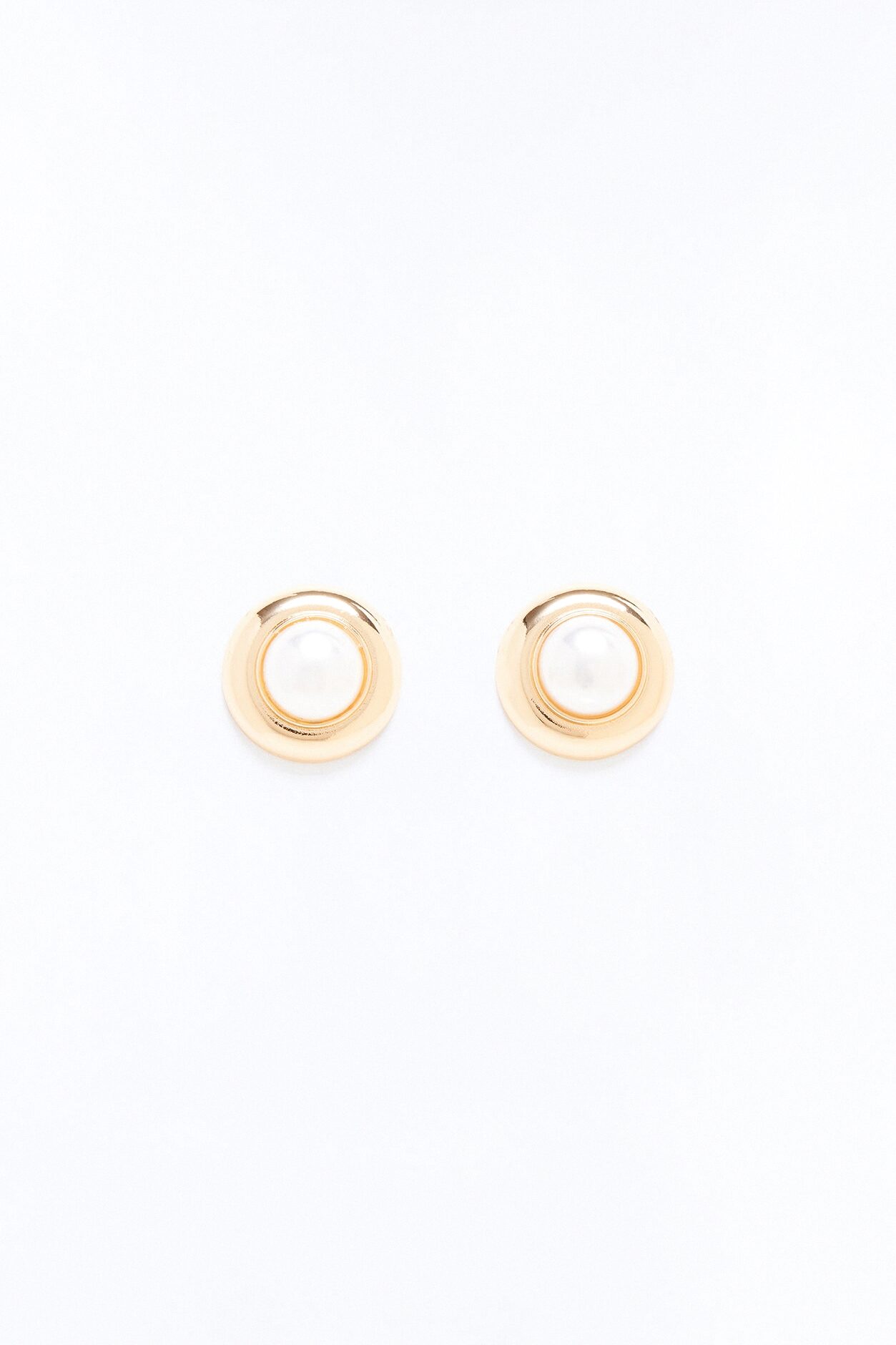 Moon Lux Pearl Stud Earrings - Gold