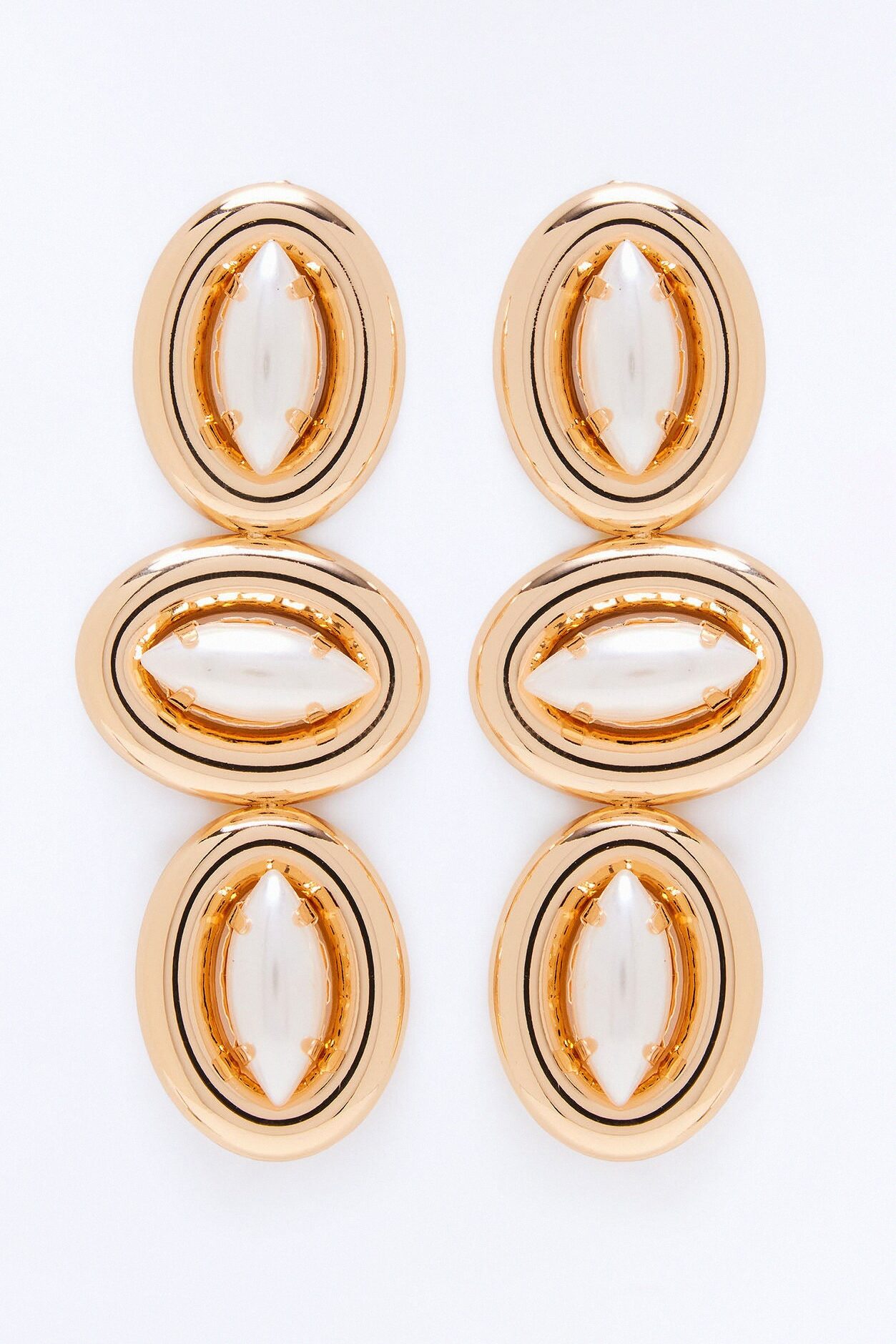Subtle Luxe Pearl Linear Earrings - Gold