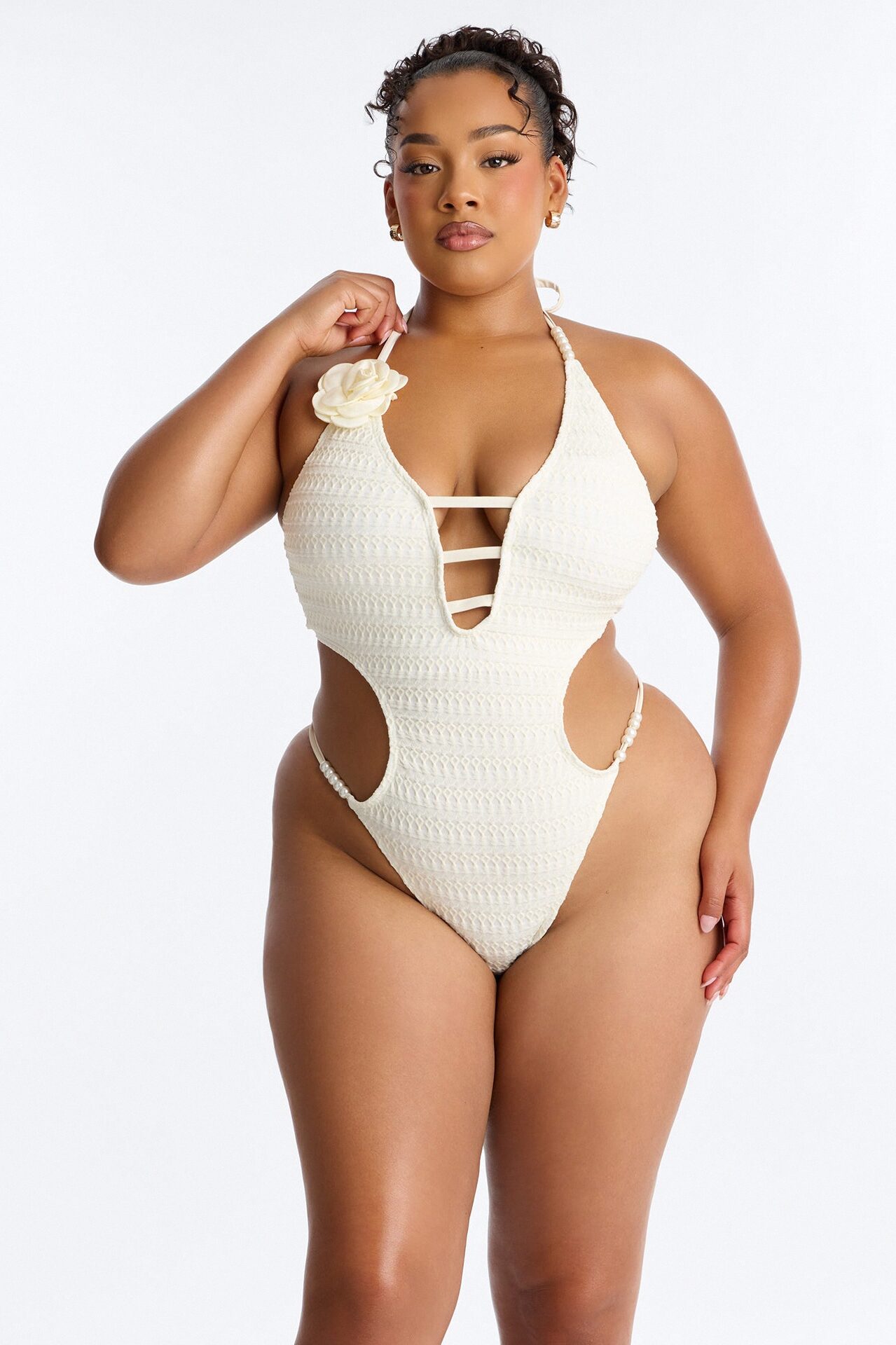 Janny Textured Floral Applique 1 Piece Swimsuit & Sarong Set - White