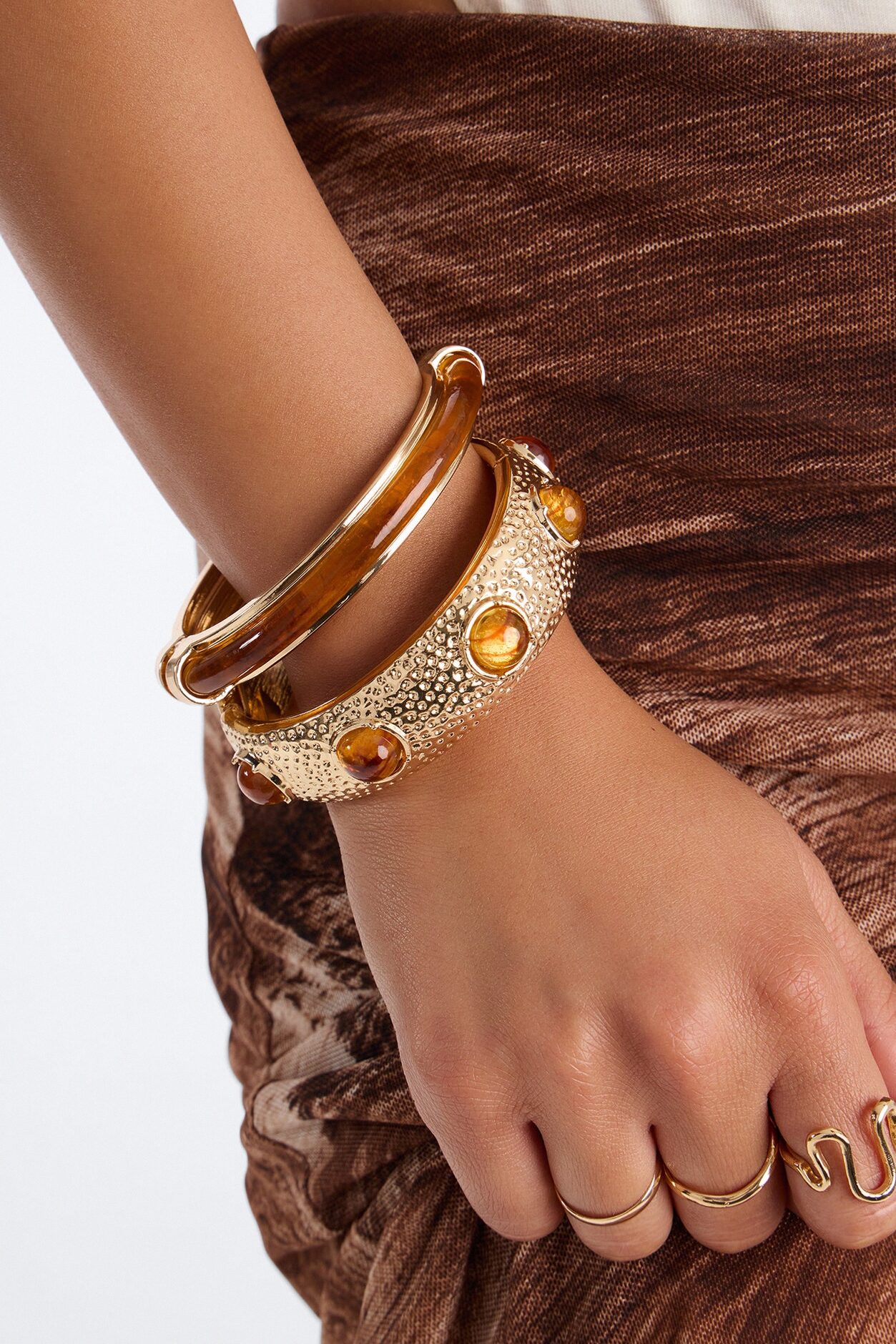 No Need To Wonder 2 Piece Bracelet Set - Gold/Brown