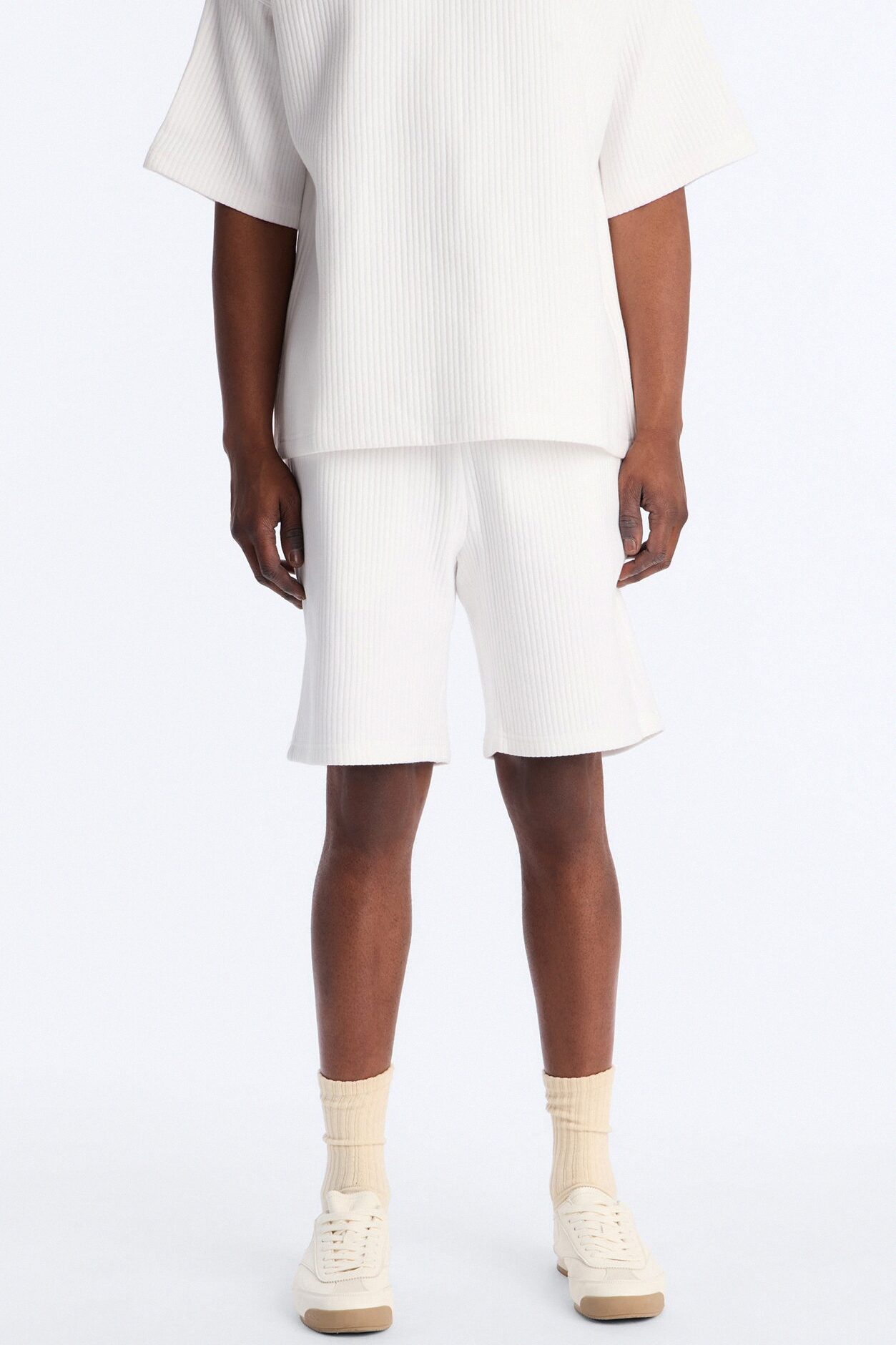 Textured Relaxed Sweatshort - Cream