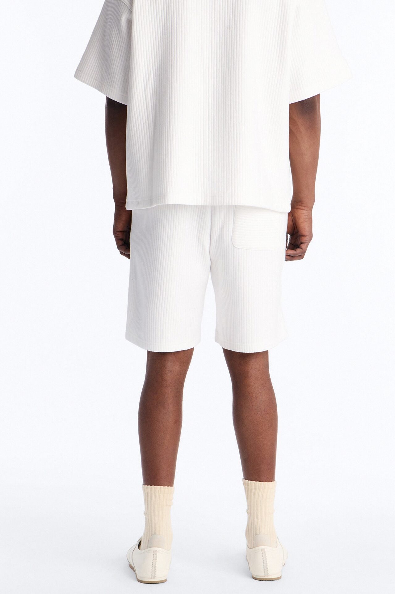 Textured Relaxed Sweatshort - Cream