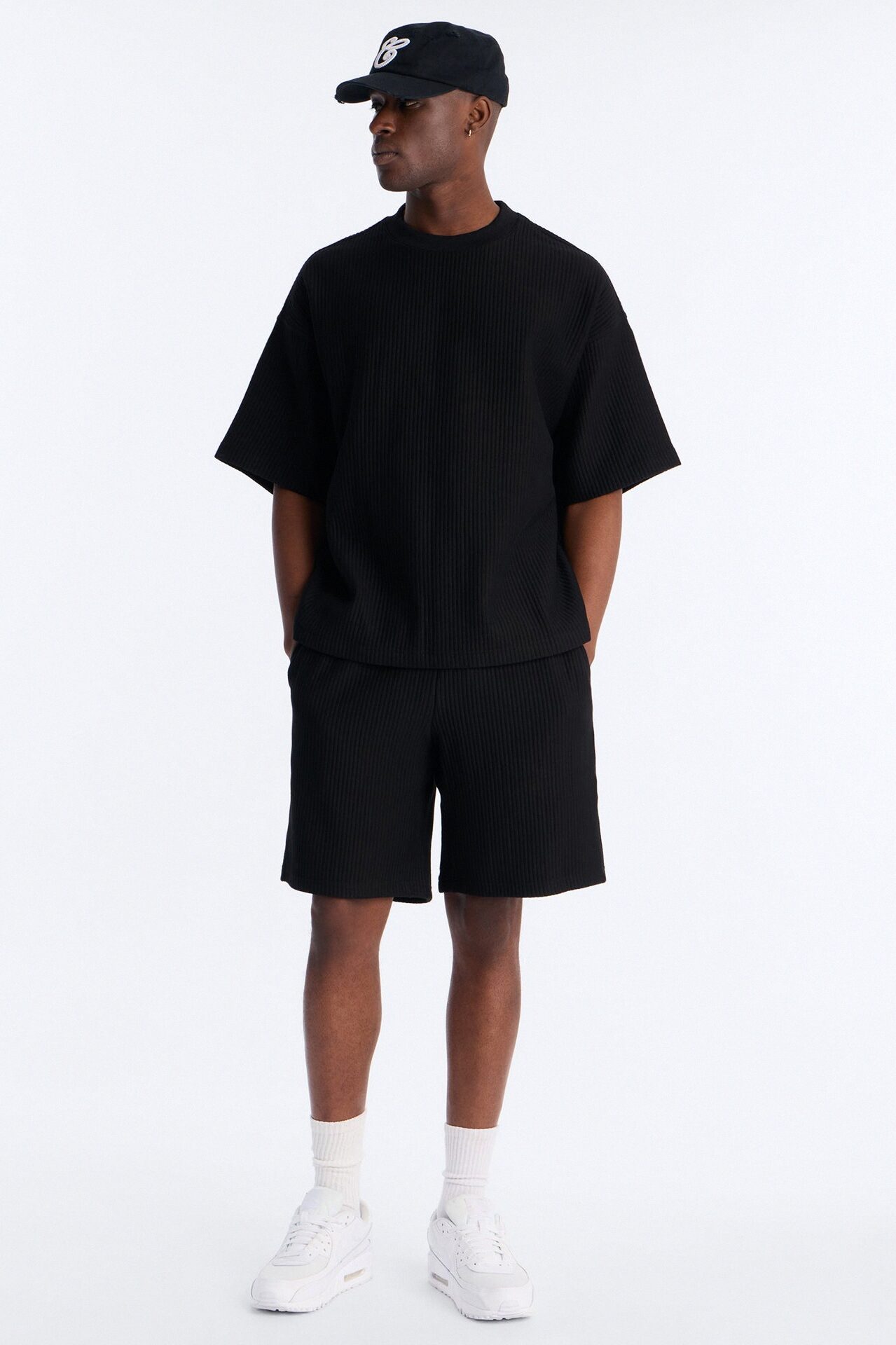 Textured Relaxed Sweatshort - Black