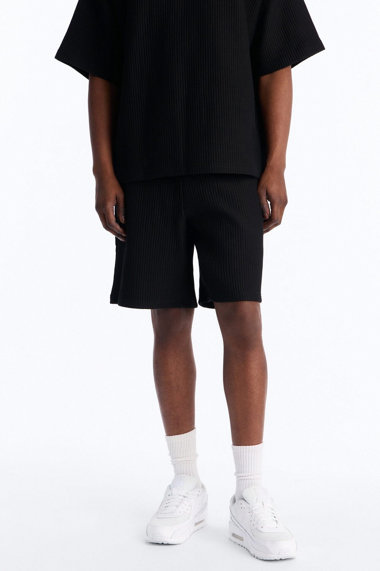 Textured Relaxed Sweatshort - Black