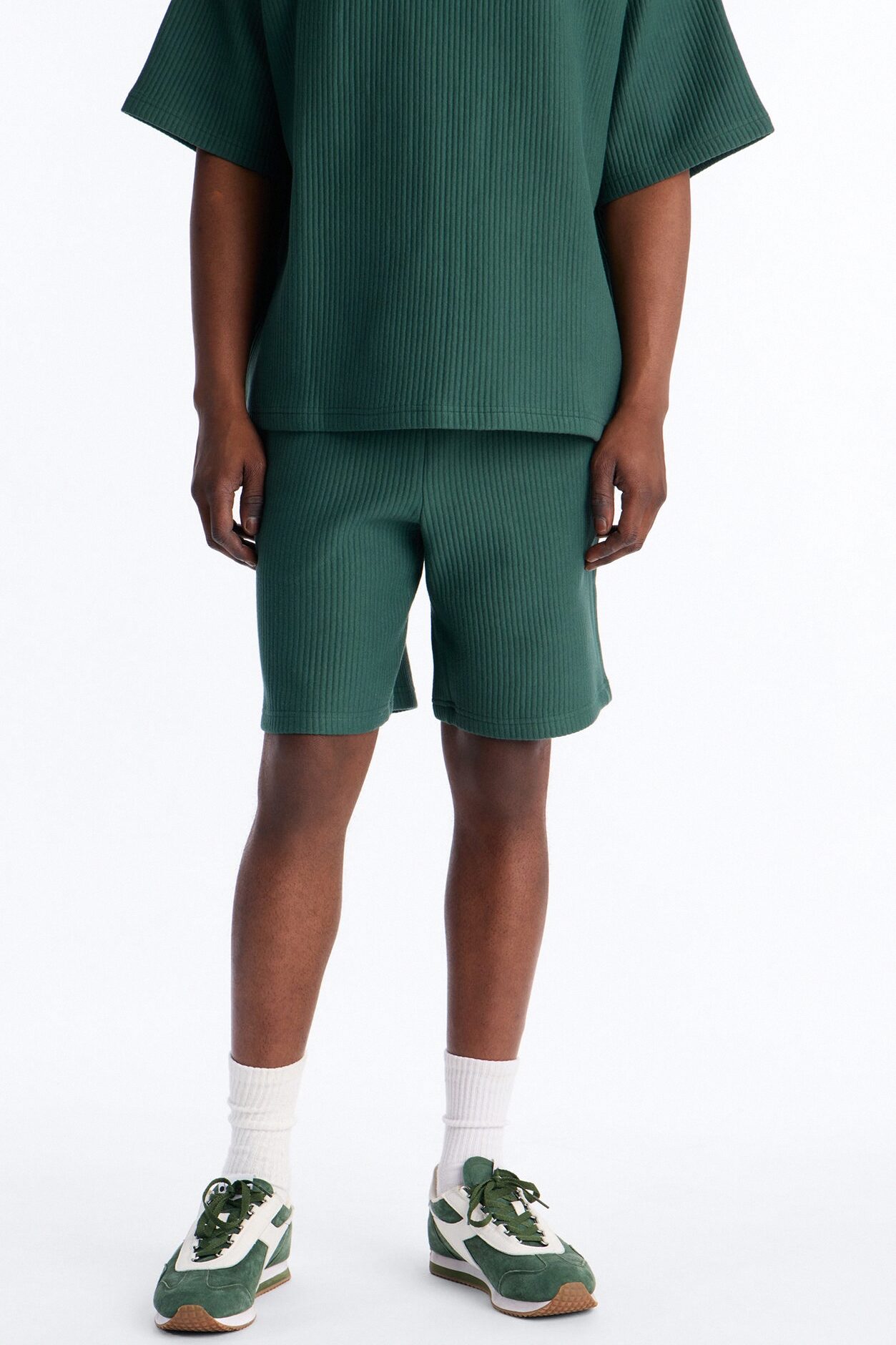 Textured Relaxed Sweatshort - Hunter Green