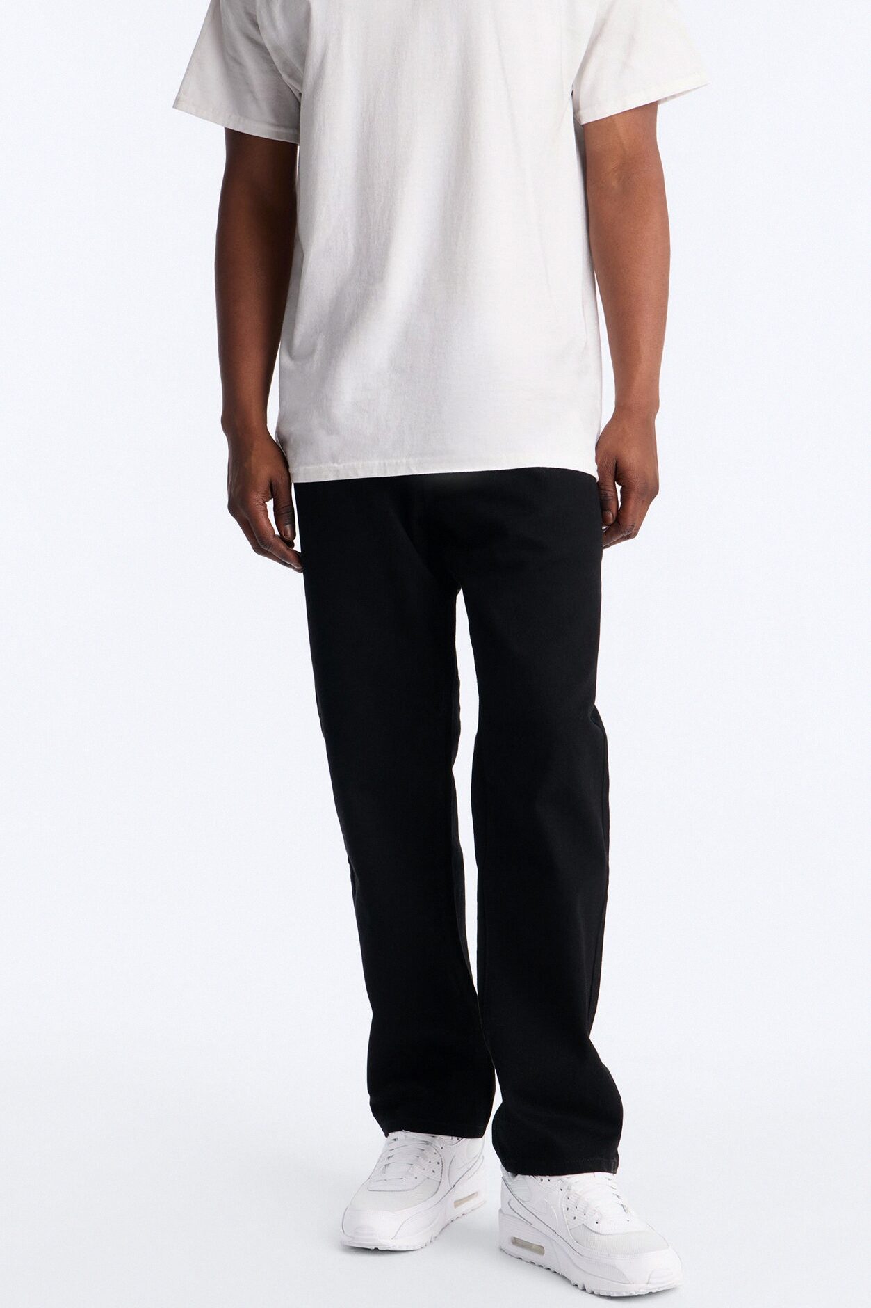 The Staple Straight Jean - Black