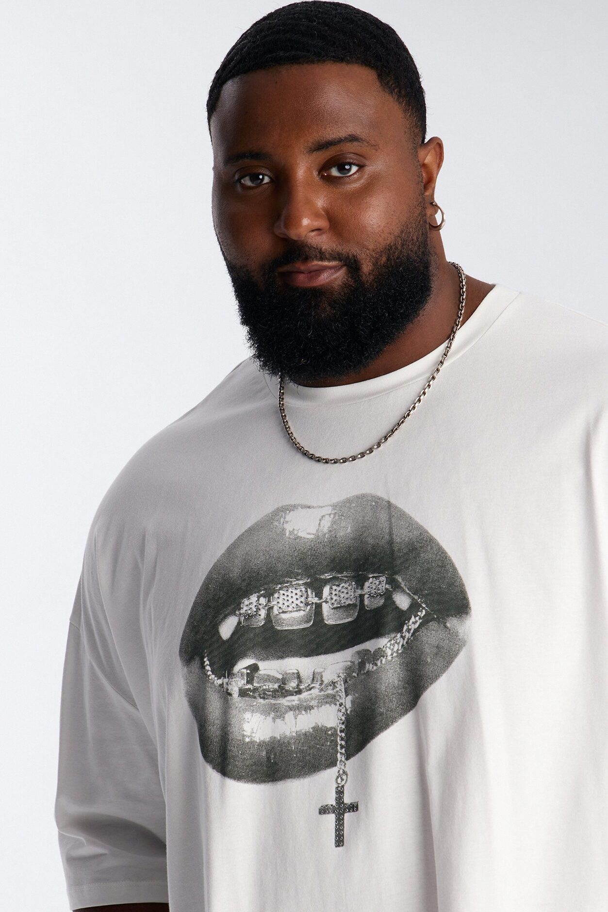 Speak On The Cross Rhinestone Oversized Short Sleeve Tee - White