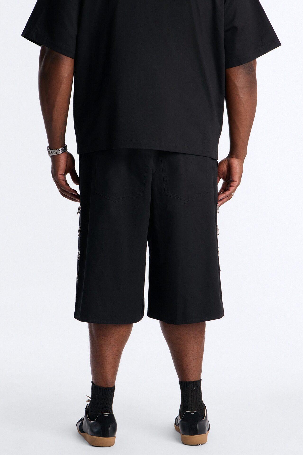 Baggy Winged Viper Short - Black