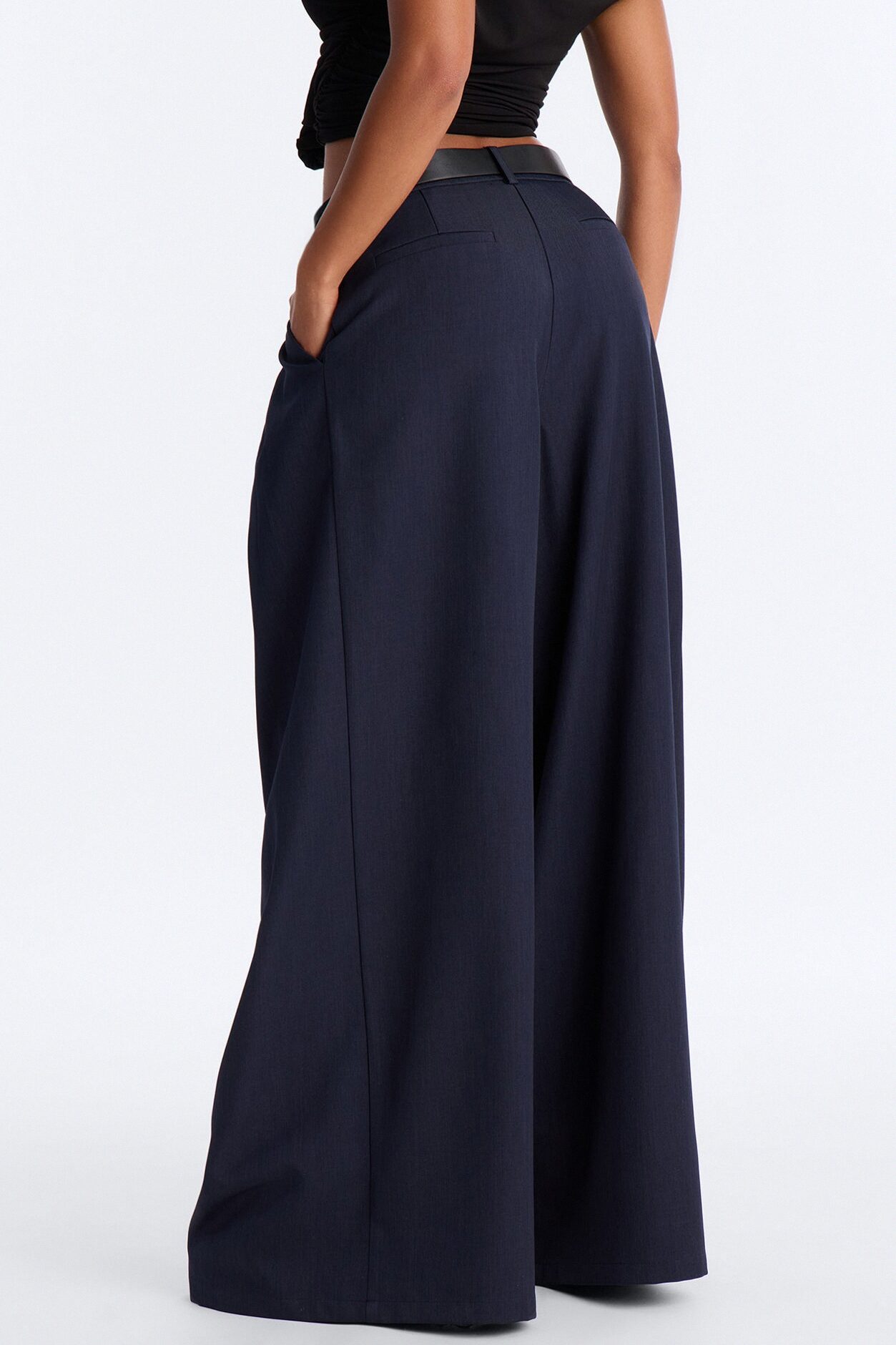 No Brainer Belted Wide Leg Pleated Pant - Navy