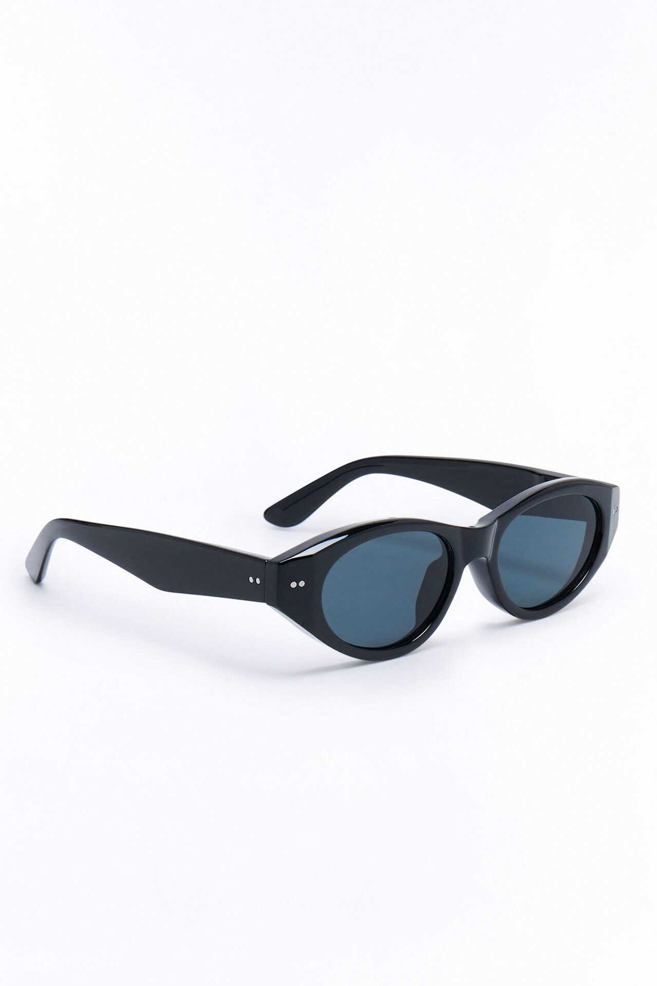 Eighty Degrees Sunglasses - Black