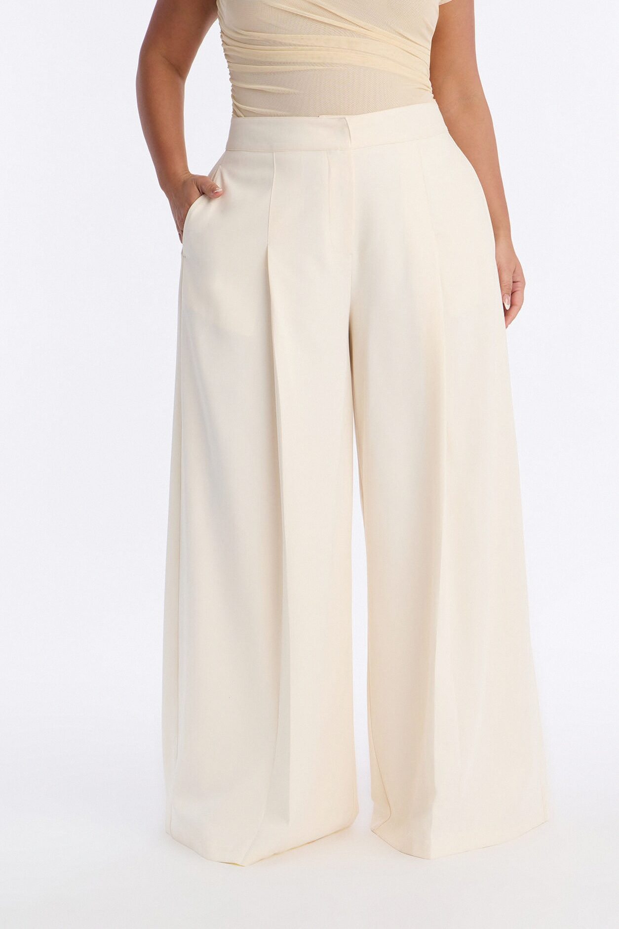 Darlene Crepe Super Wide Leg Pant 33″ - Ivory