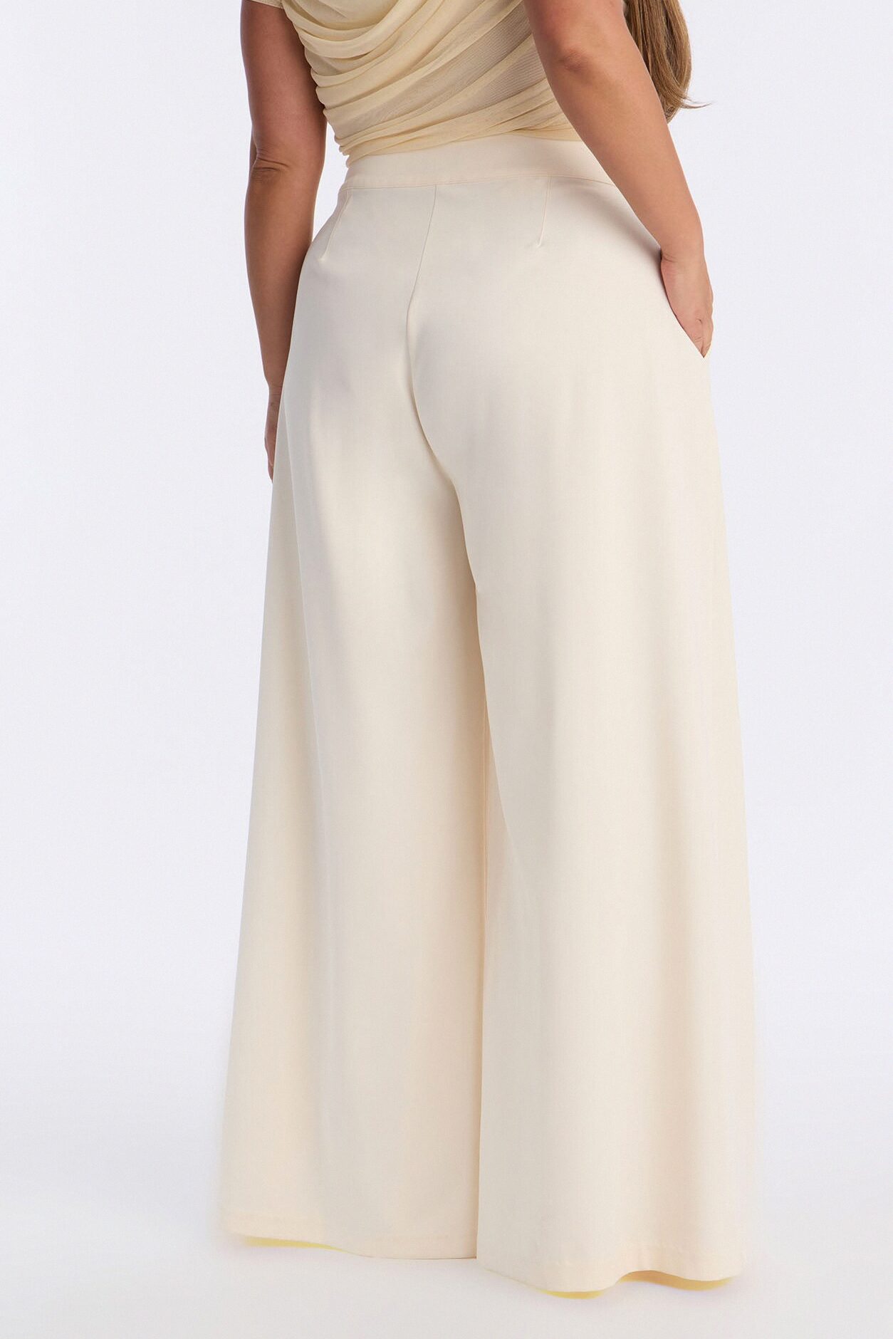 Darlene Crepe Super Wide Leg Pant 33″ - Ivory