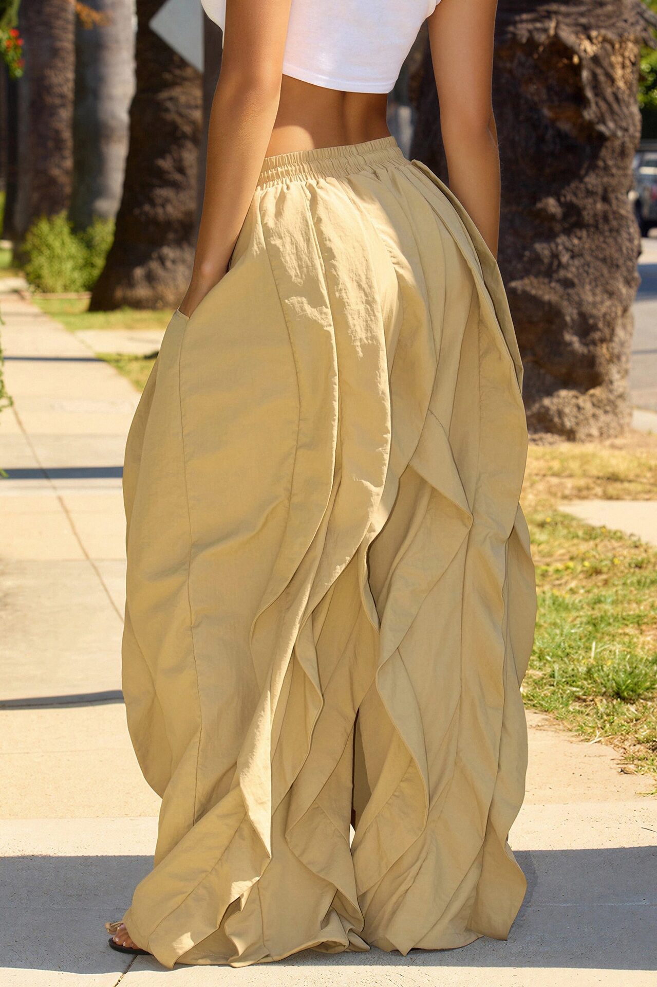 Jade Ruffled Jogger Pant - Khaki