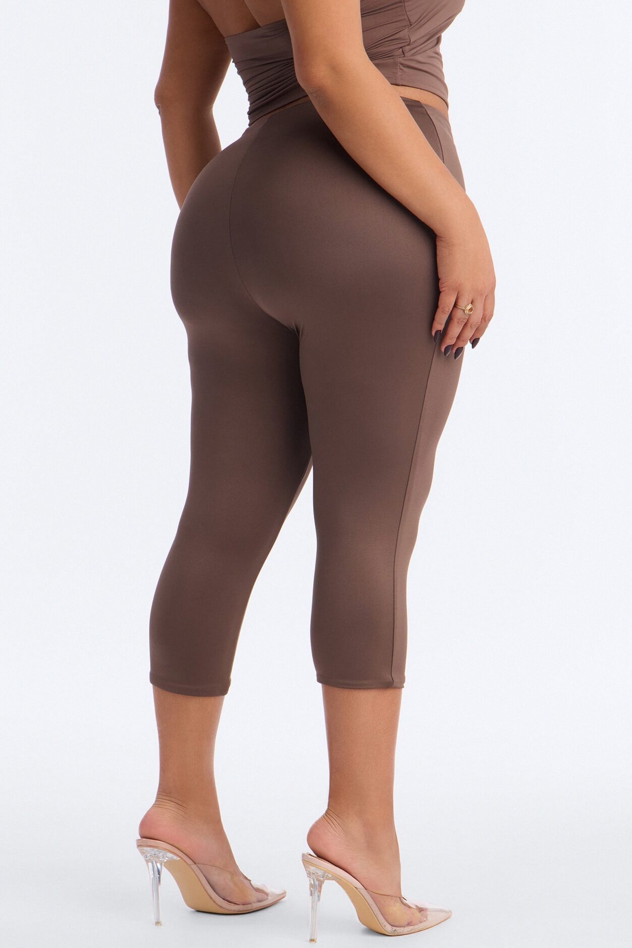 Contour Double Lined Capri Pant - Brown