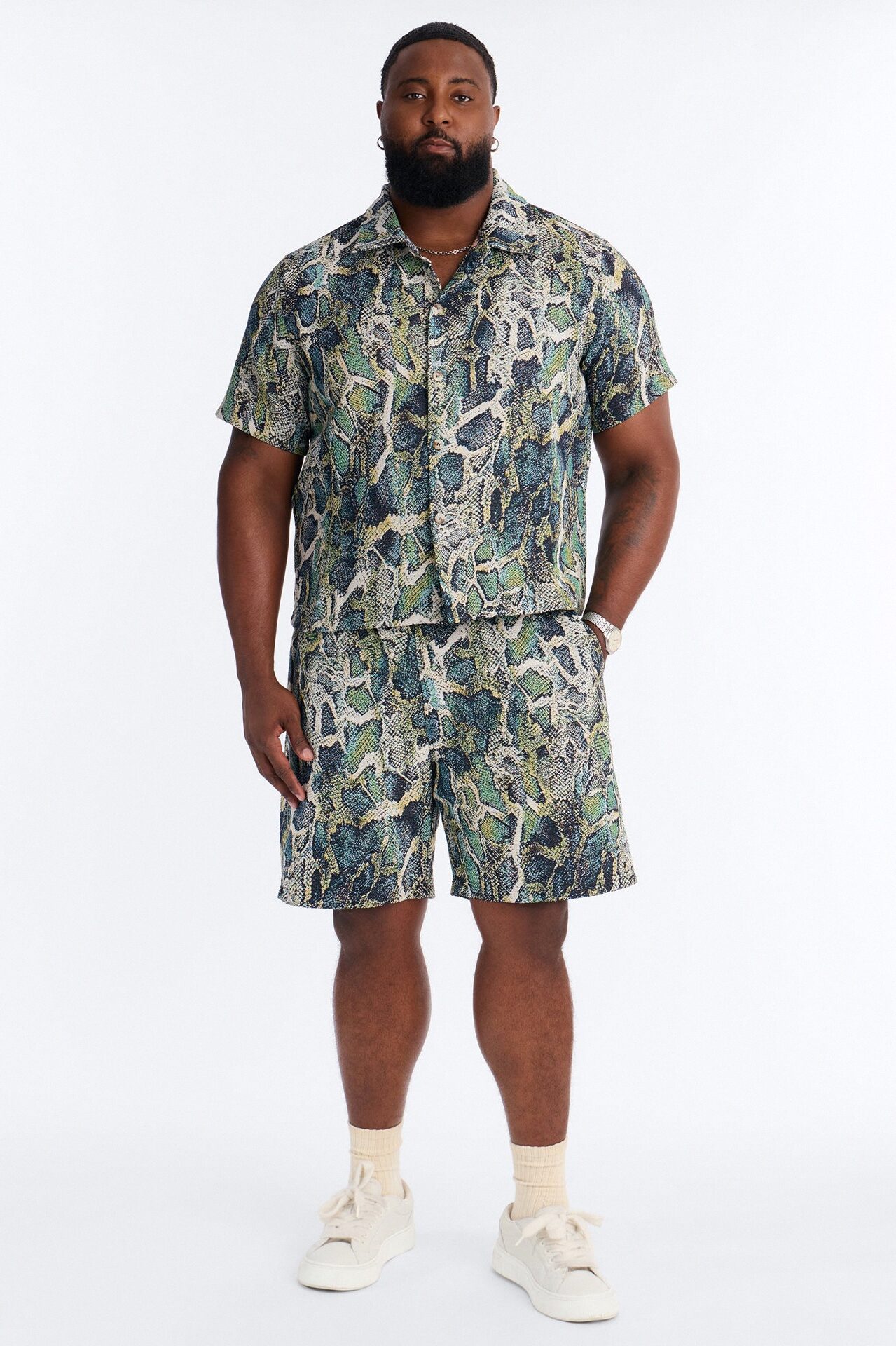 Relaxed Anaconda Club Short - Green/combo