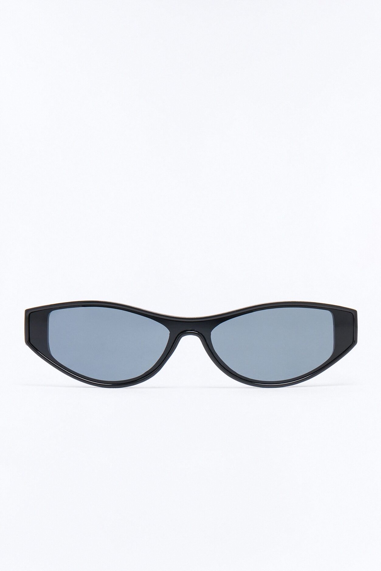 Persuade Me Sunglasses - Black