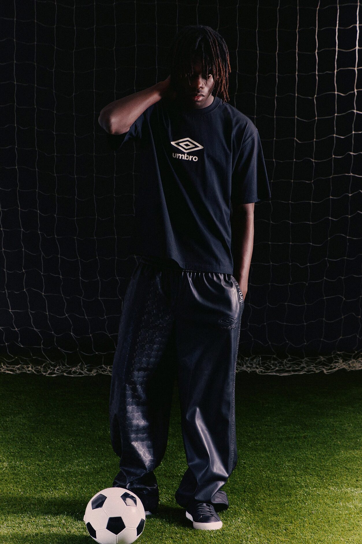 Umbro Logo Short Sleeve Tee - Black