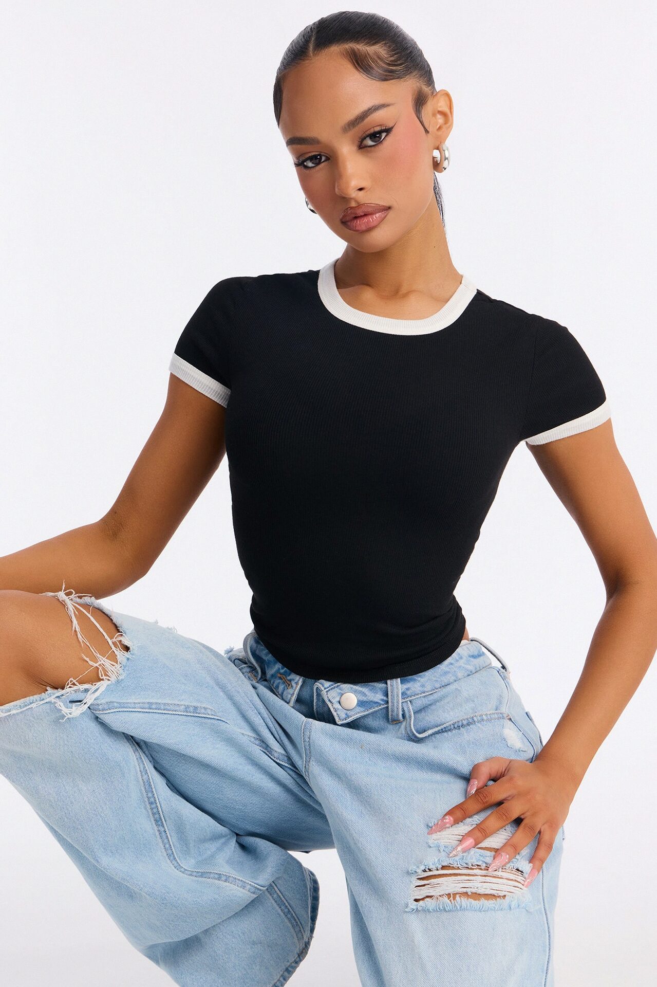 Evelyn Contrast Binding Baby Tee - Black