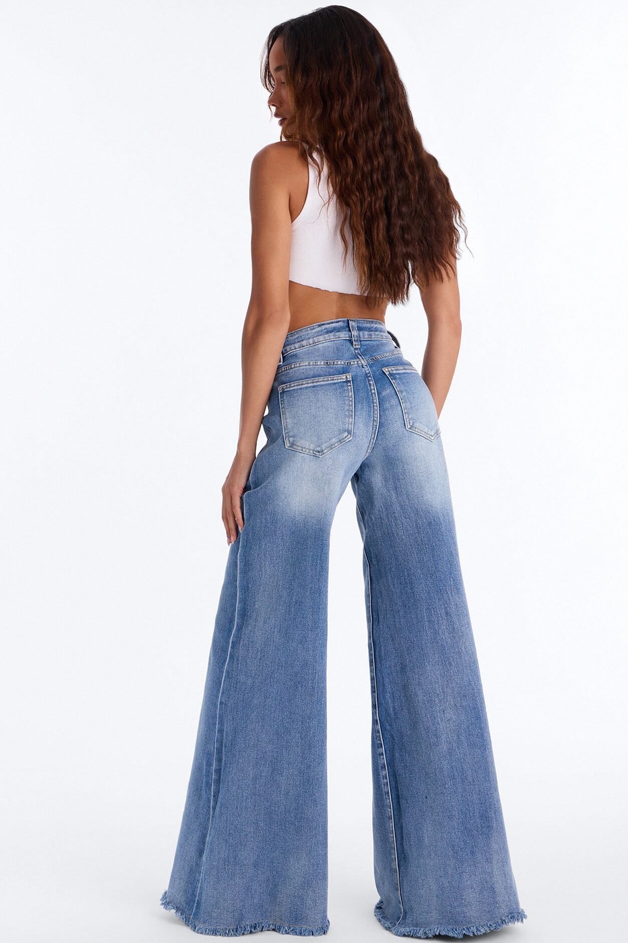Take It Back Fray Hem Wide Leg Jeans - Medium Wash