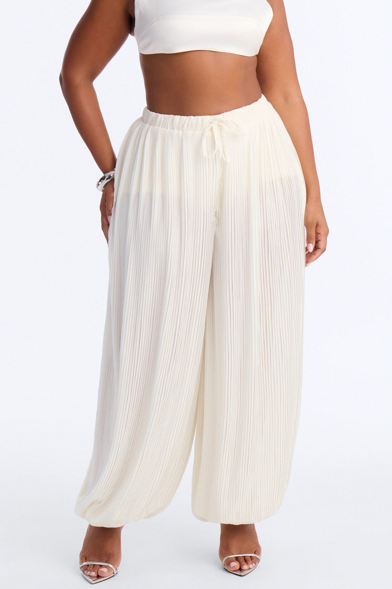 Magic Carpet Pleated Balloon Pants - Ivory