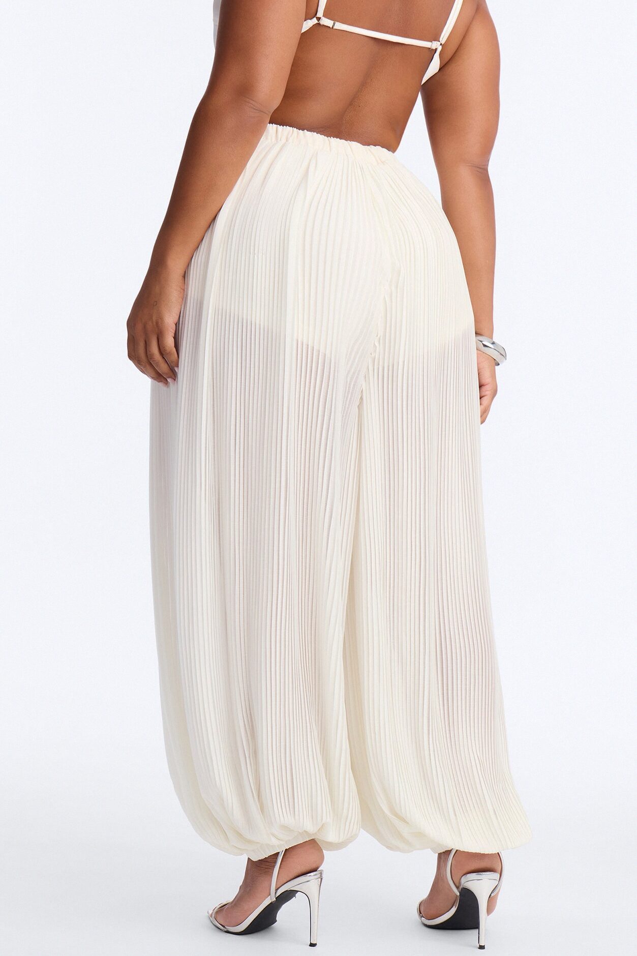 Magic Carpet Pleated Balloon Pants - Ivory