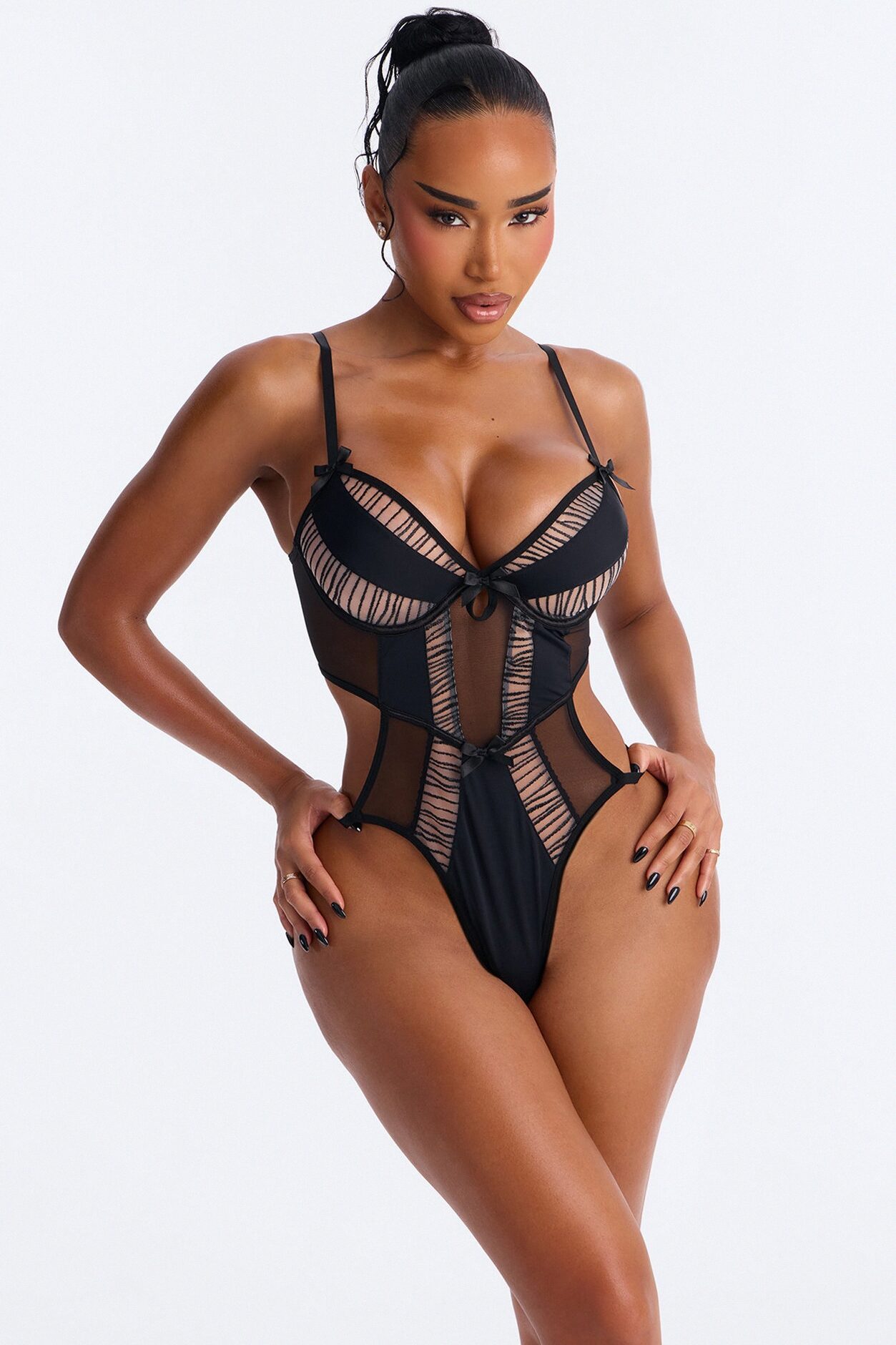 So Darling Mesh Crotchless Teddy - Black