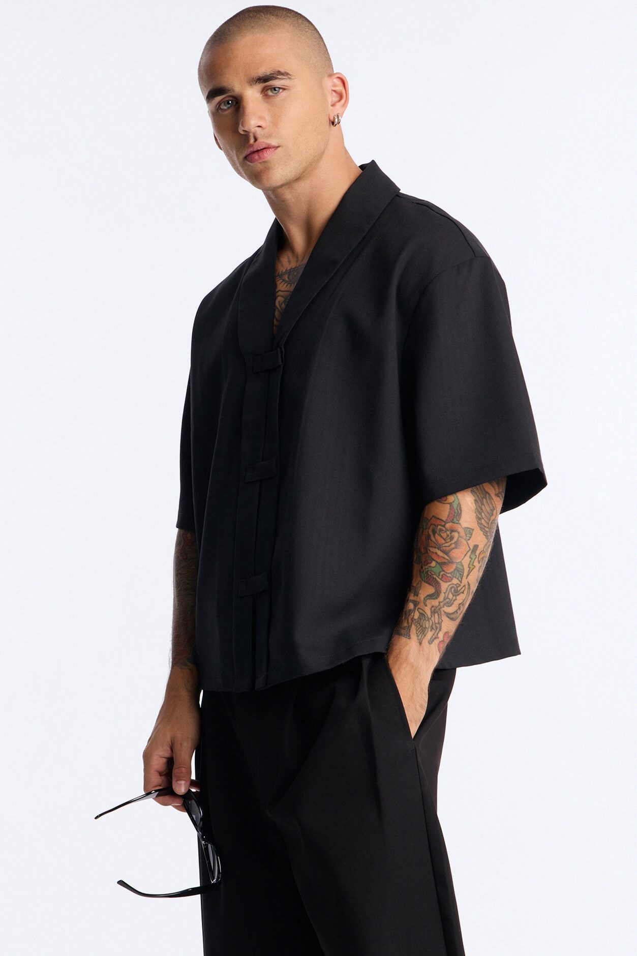 Maison Tailored Toggle Shirt - Black