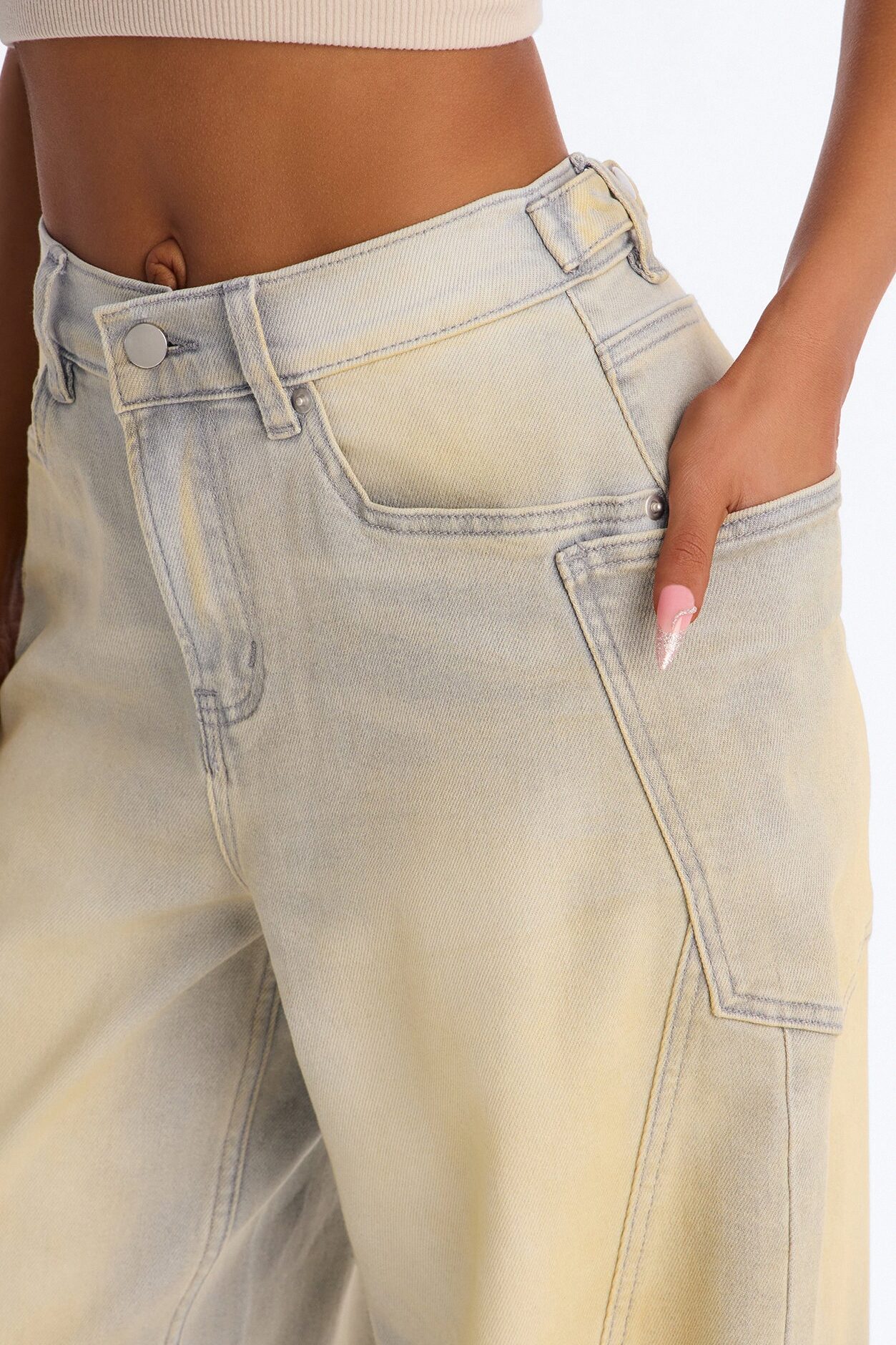 Creating Space Tinted Baggy Jeans - Light Wash