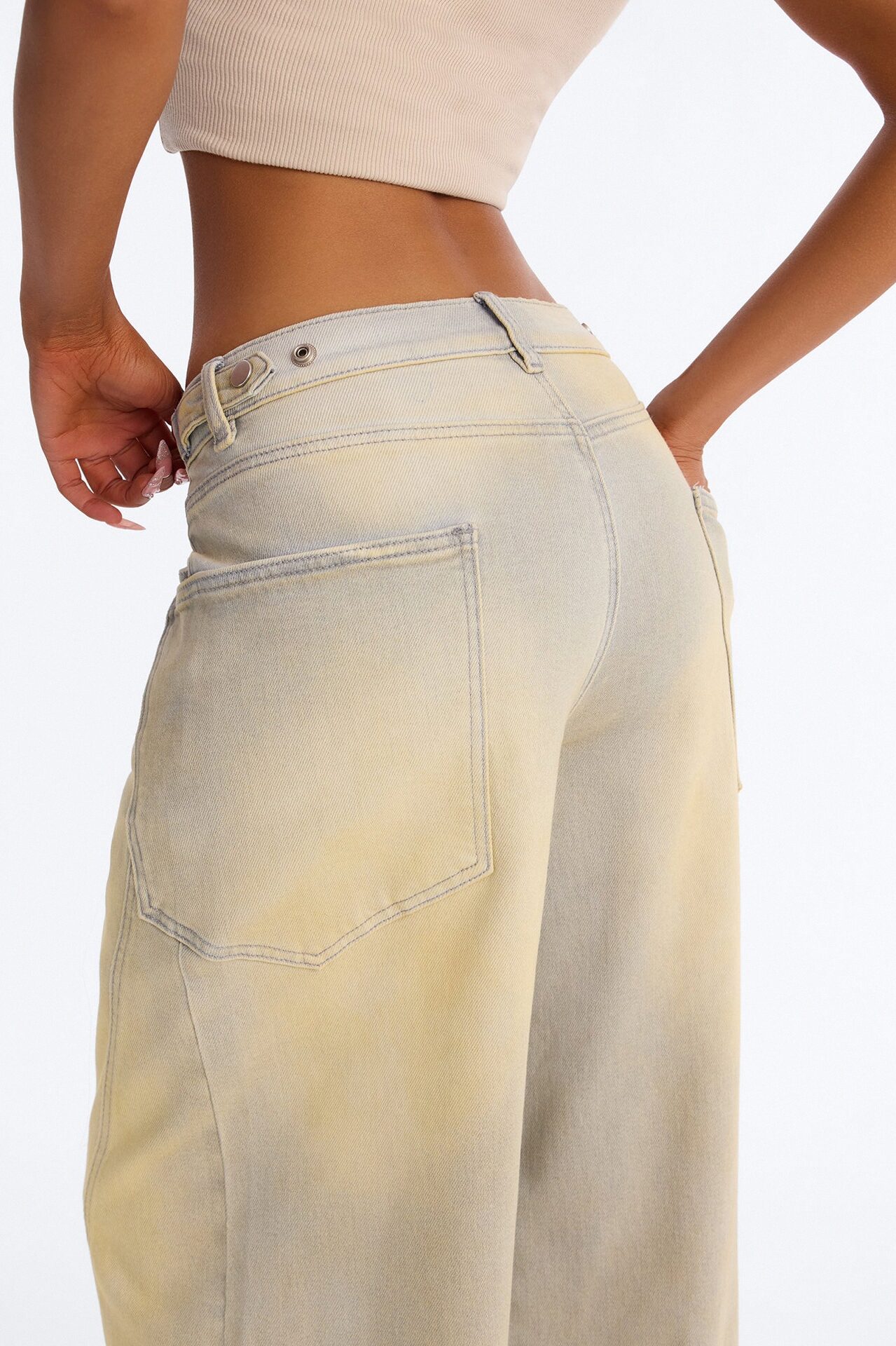 Creating Space Tinted Baggy Jeans - Light Wash