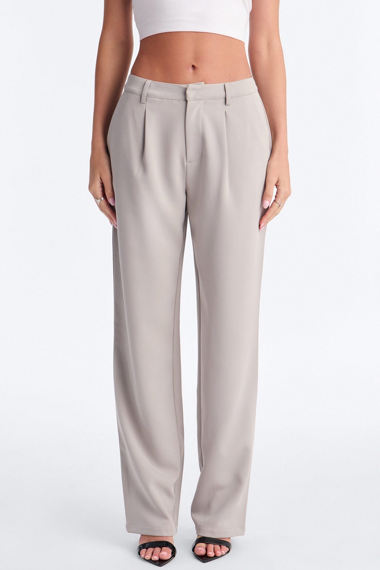 Everything in Order Pleated Straight Leg Trouser - Light Grey