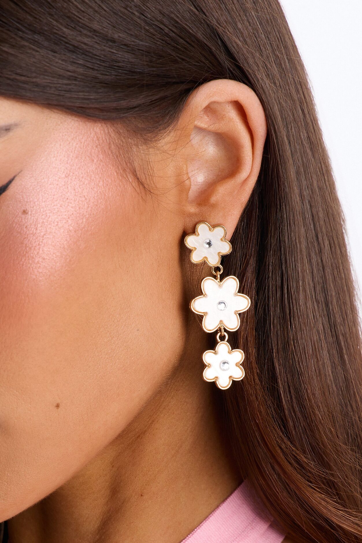 Dropping Daisies Earrings - White/Gold