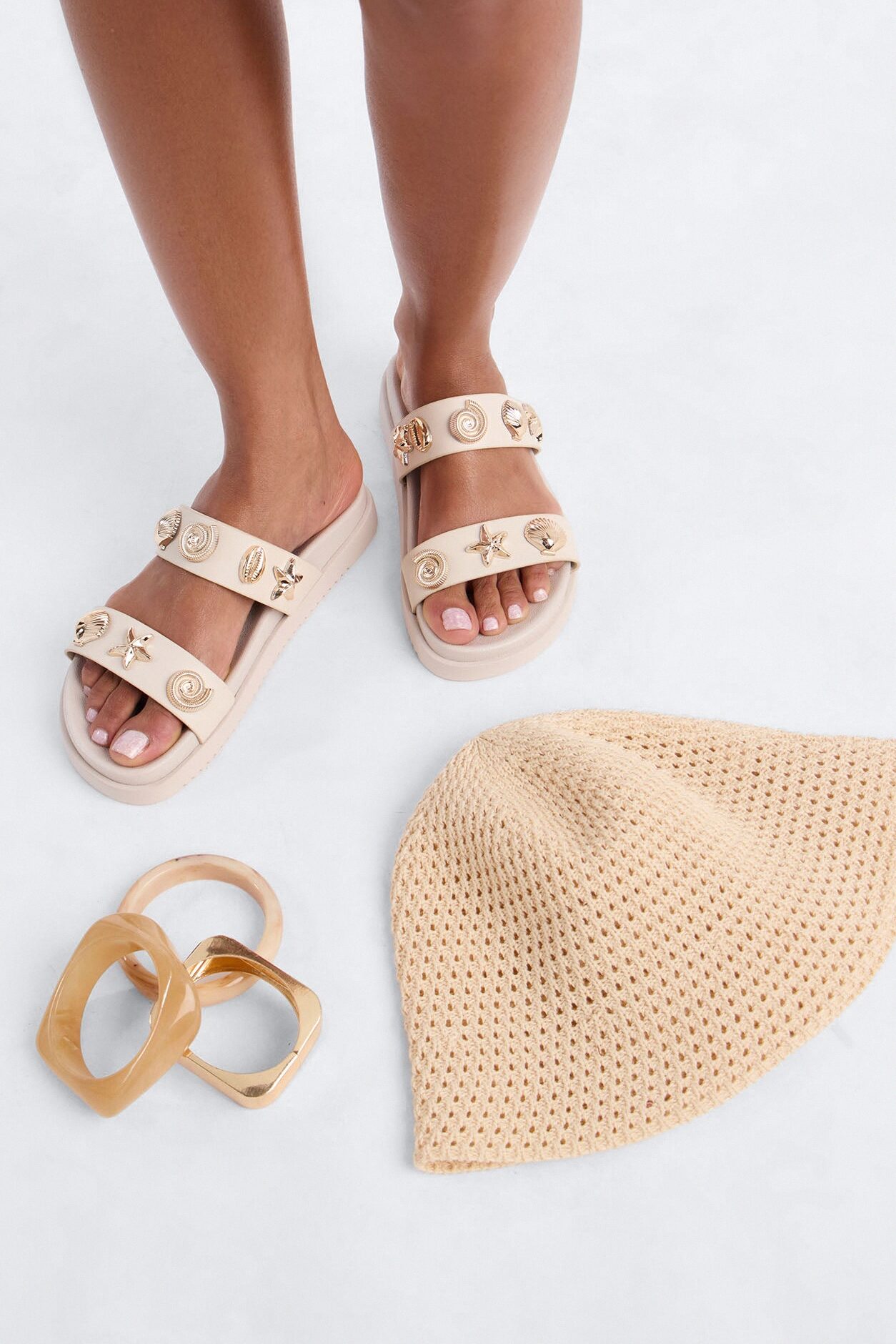 Zoiey Shell Slides - Beige