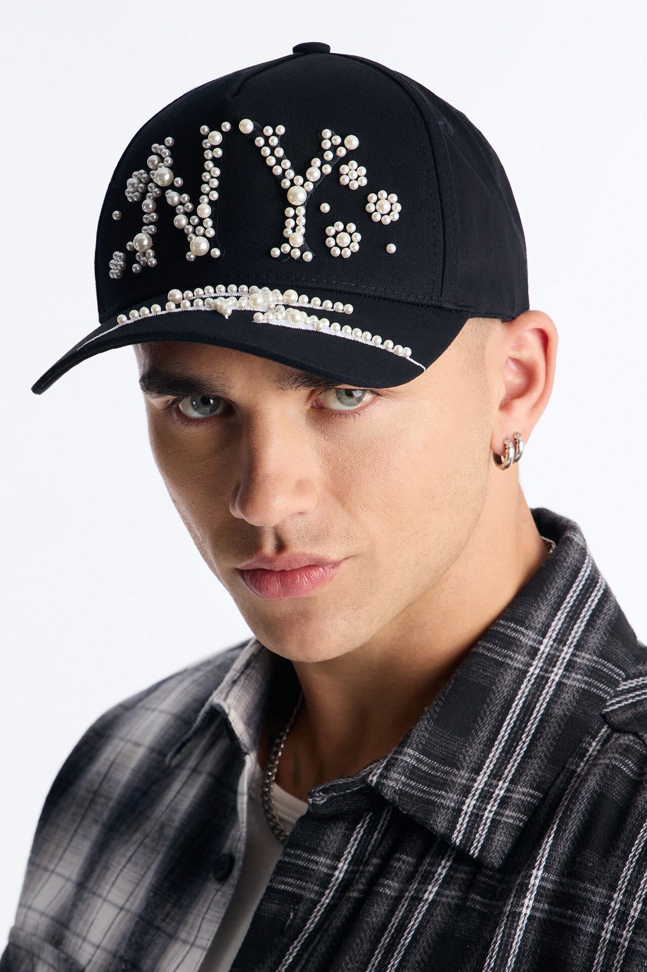 NY Pearls Faux Suede Brim Snapback Hat - Black