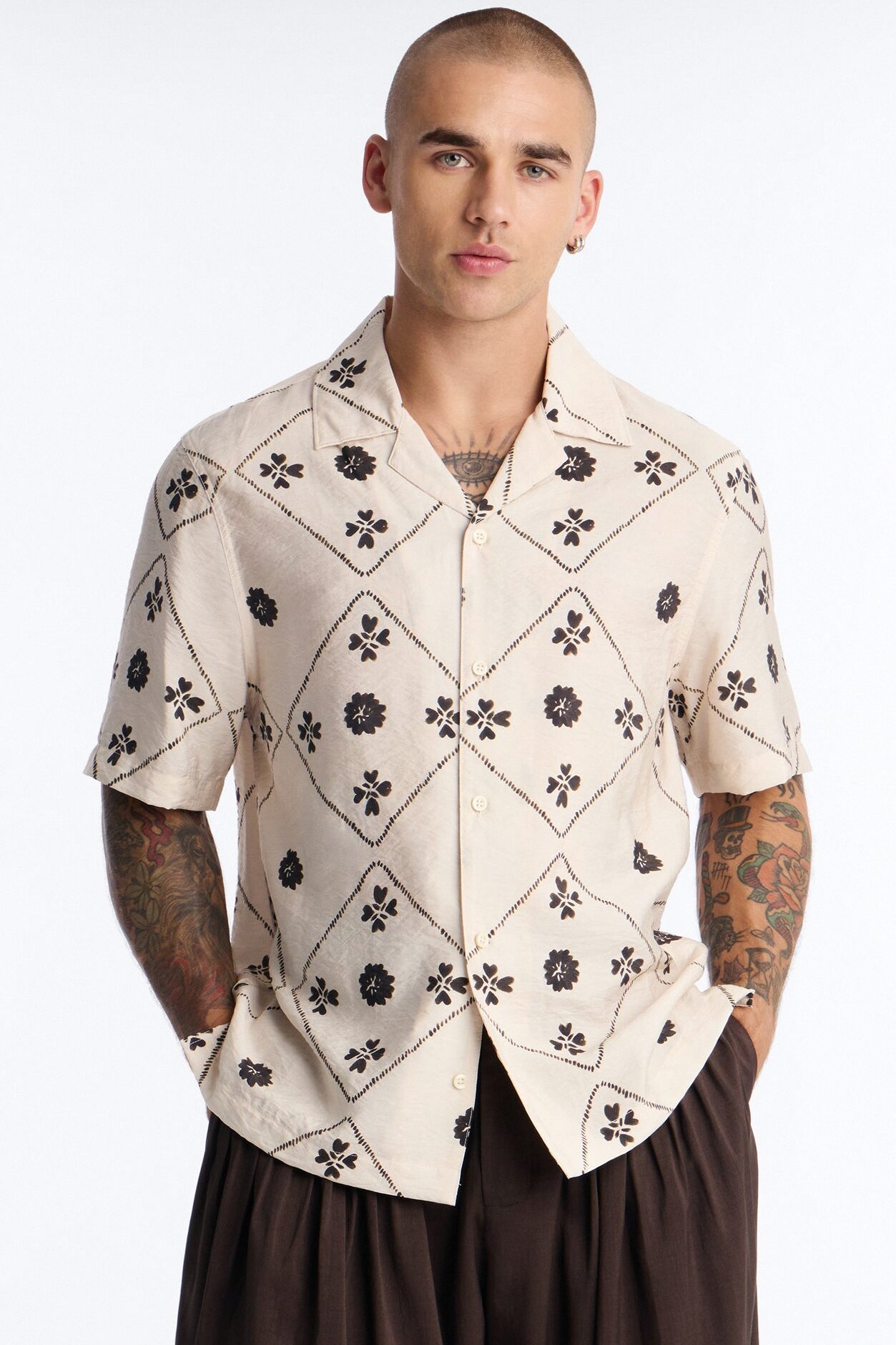 Languid Getaway Button Up Shirt - Cream/combo