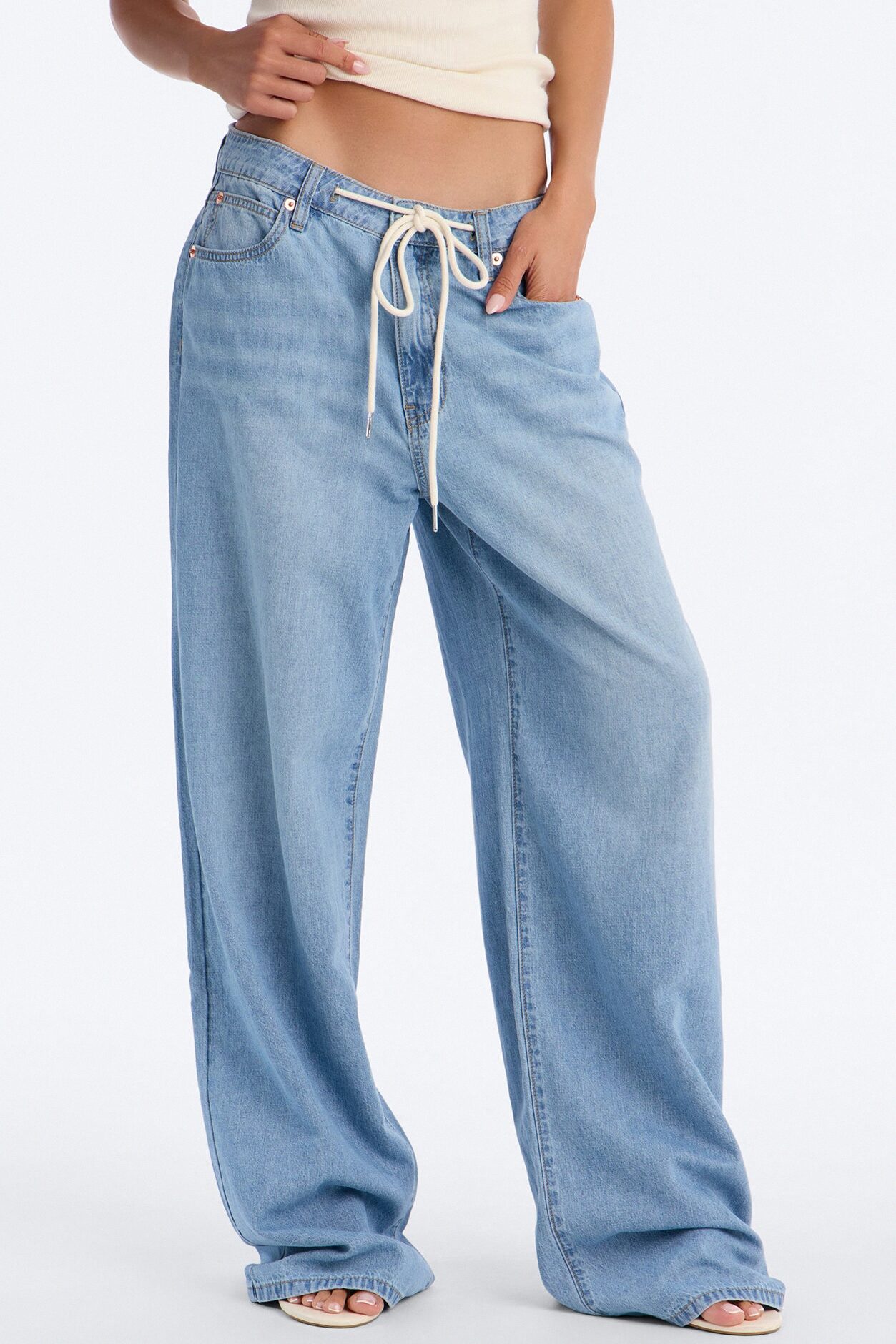 Sightseer Linen Blend Tie Waist Jeans - Light Wash