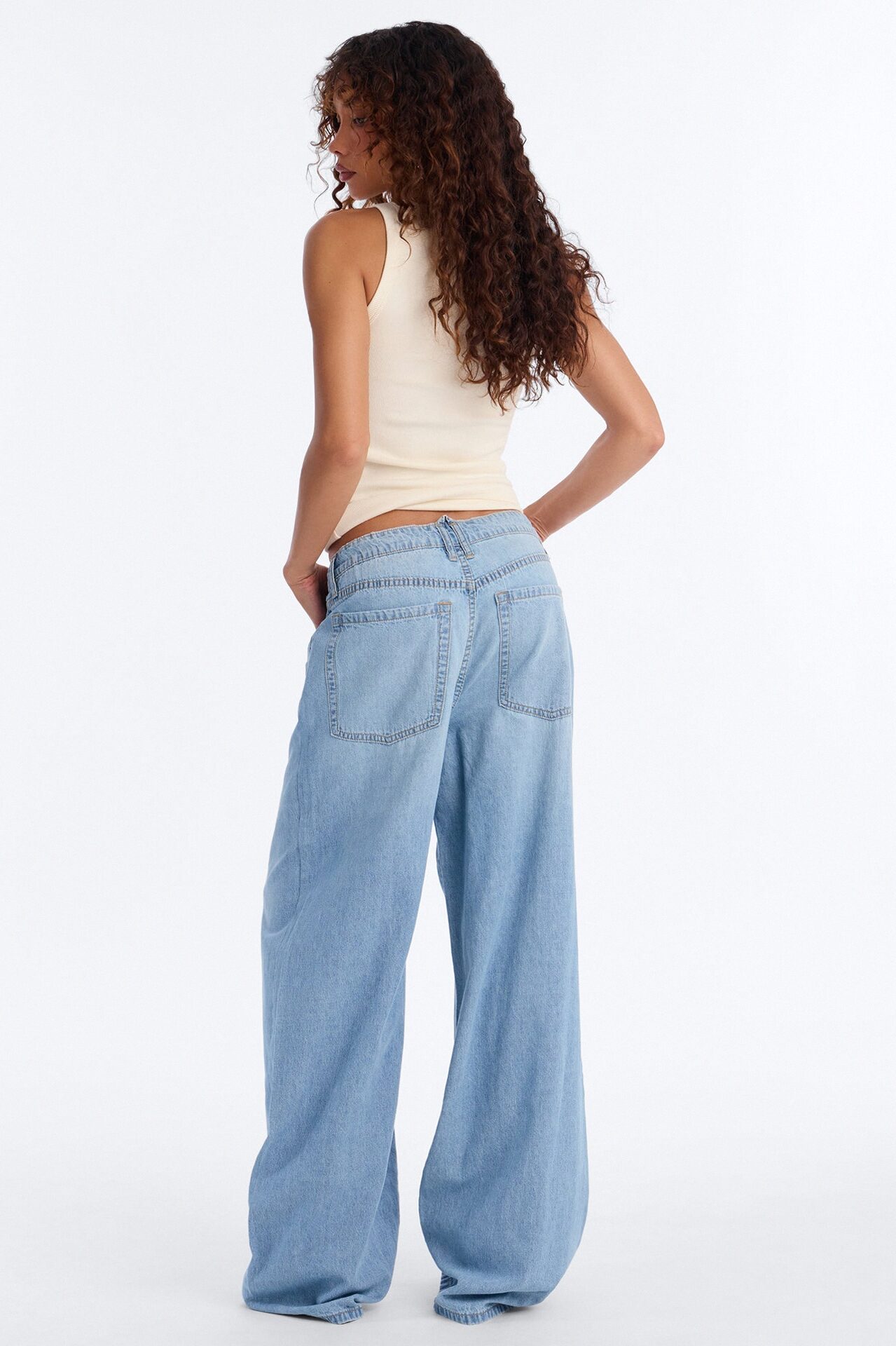 Sightseer Linen Blend Tie Waist Jeans - Light Wash