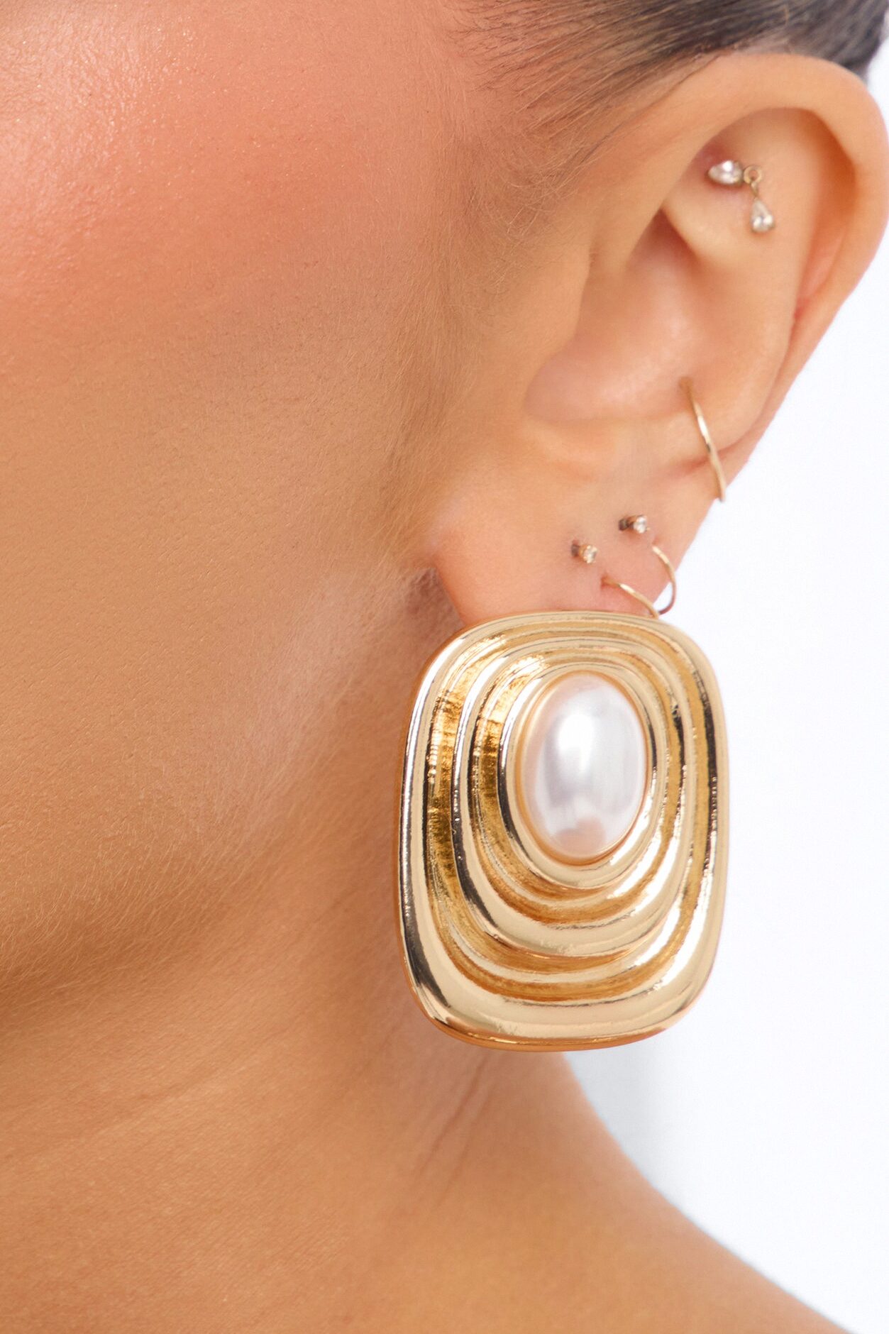 Jardin Chic Stud Earrings - Gold