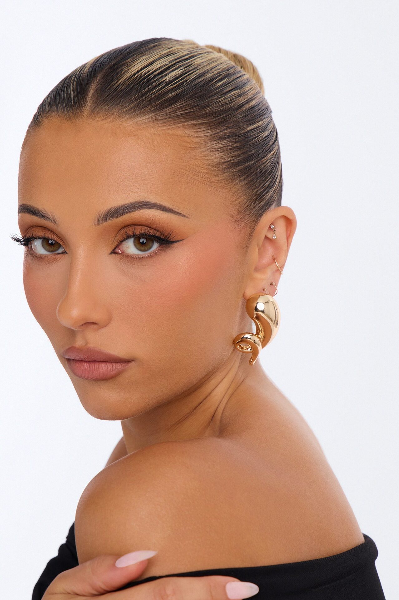 Velora Abstract Earrings - Gold