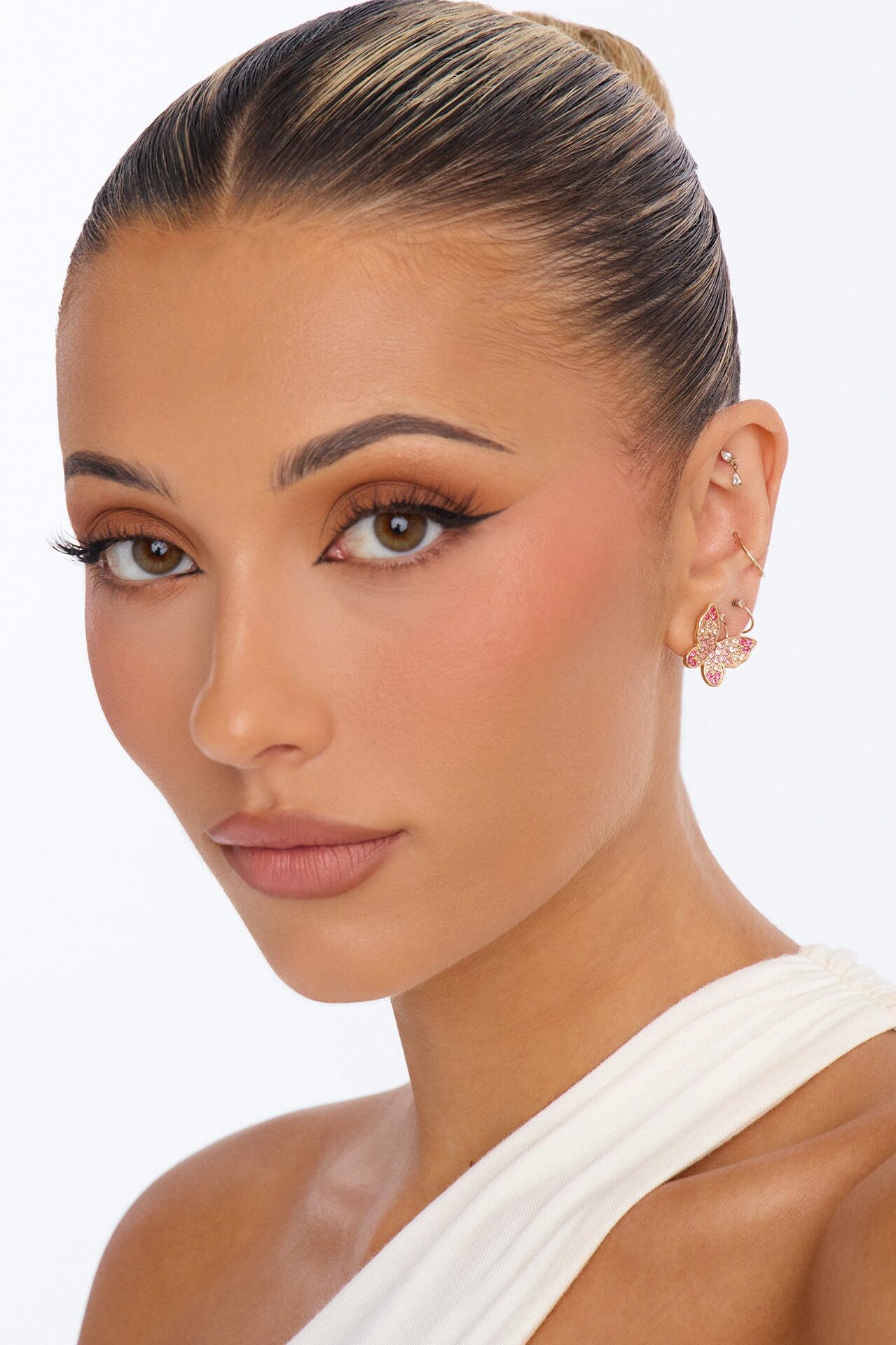 Don't Leave Me Behind Butterfly Stud Earrings - Pink