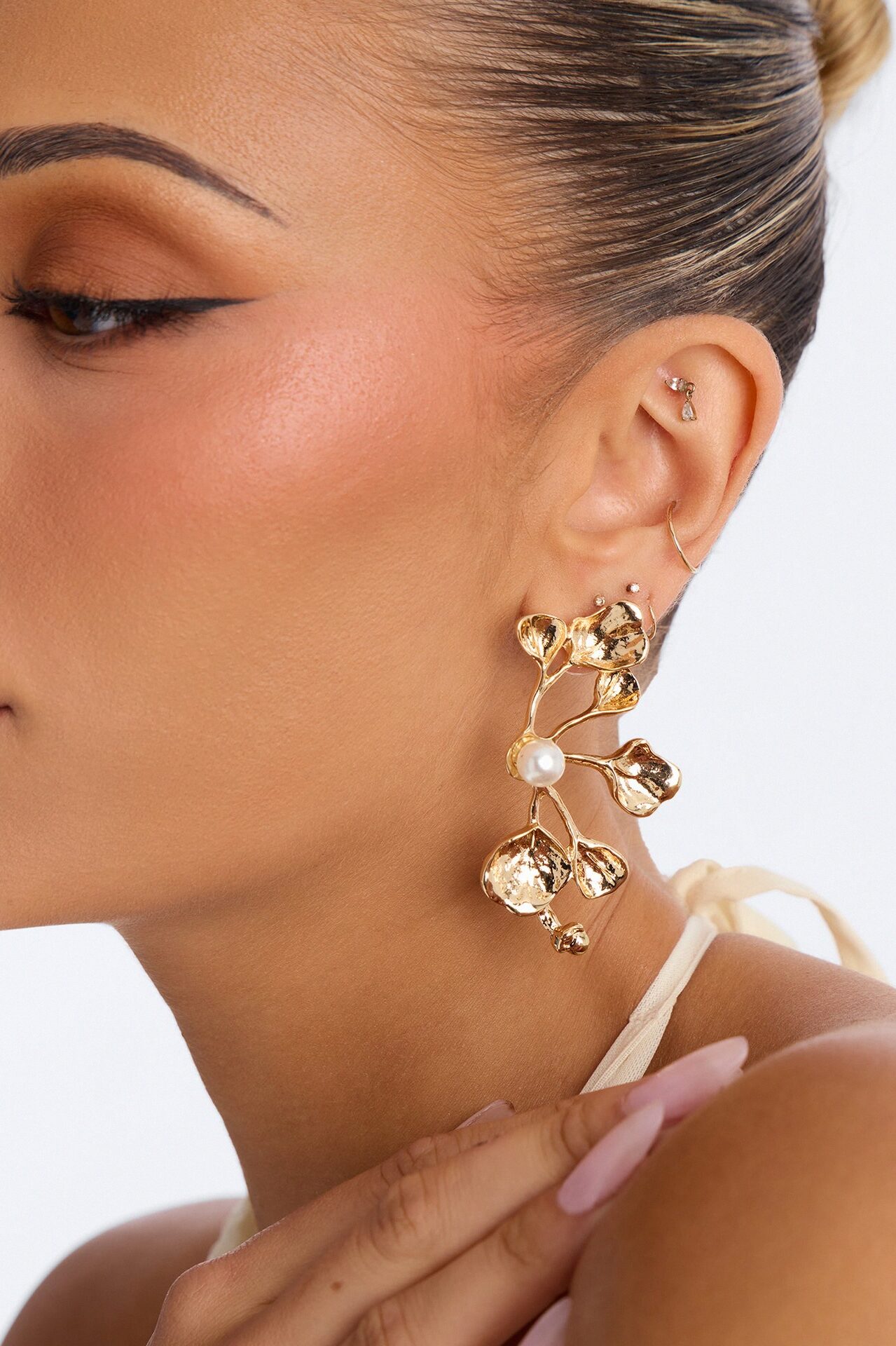 Nappa Vines Drop Earrings - Gold