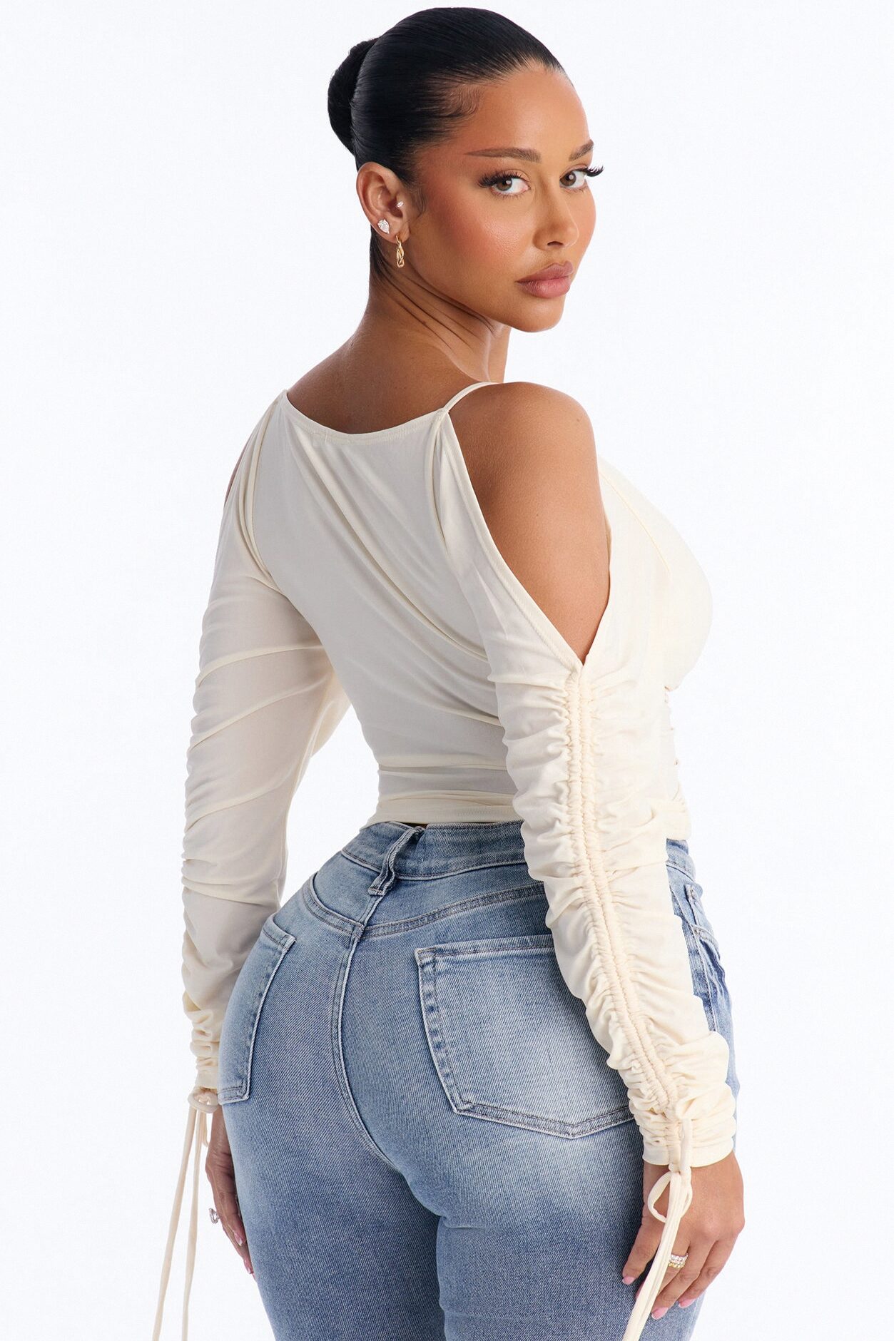 Genevieve Ruched Cold Shoulder Long Sleeve Top - Cream