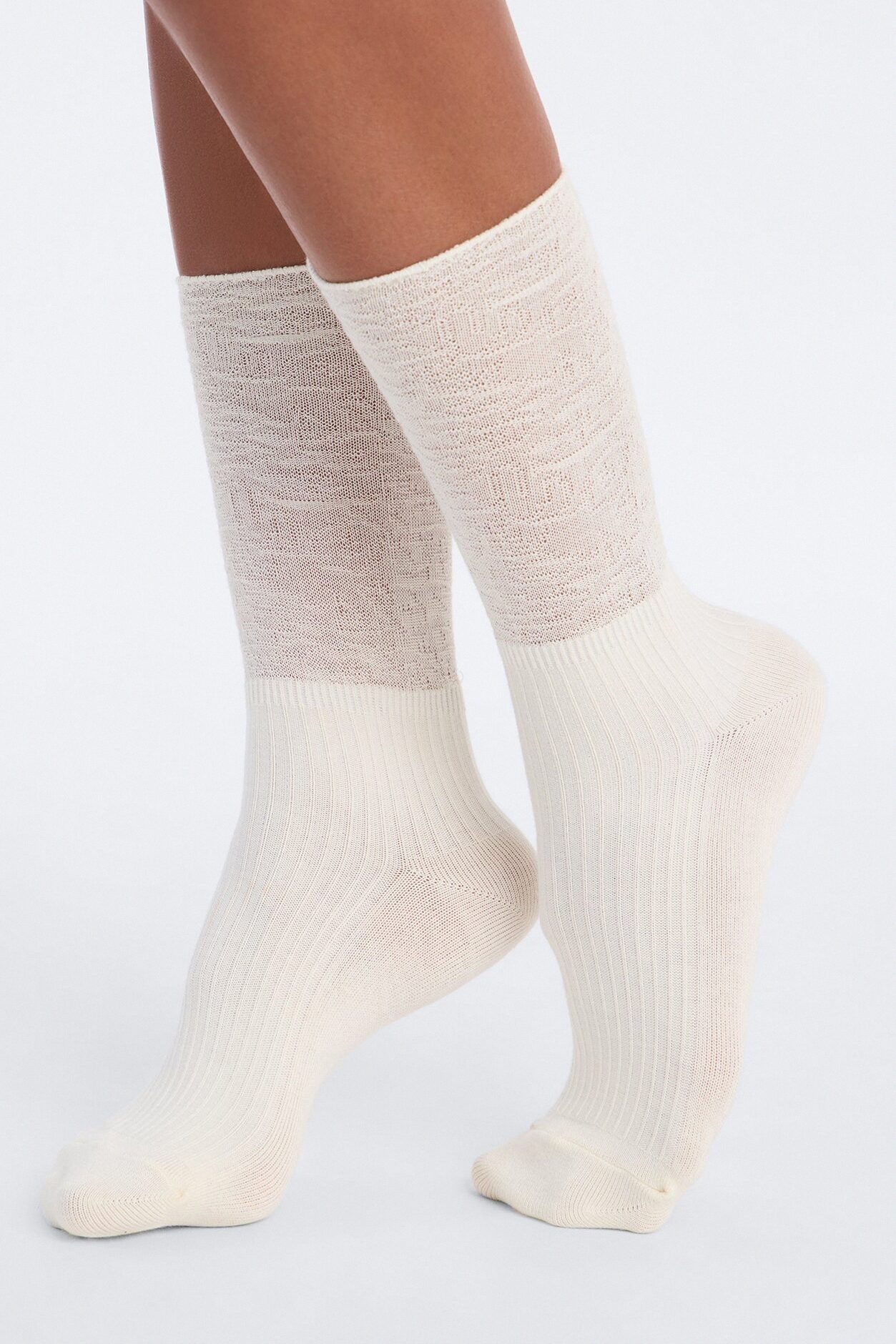 Gentle Soul 2 Pack Crew Socks - Ivory/combo